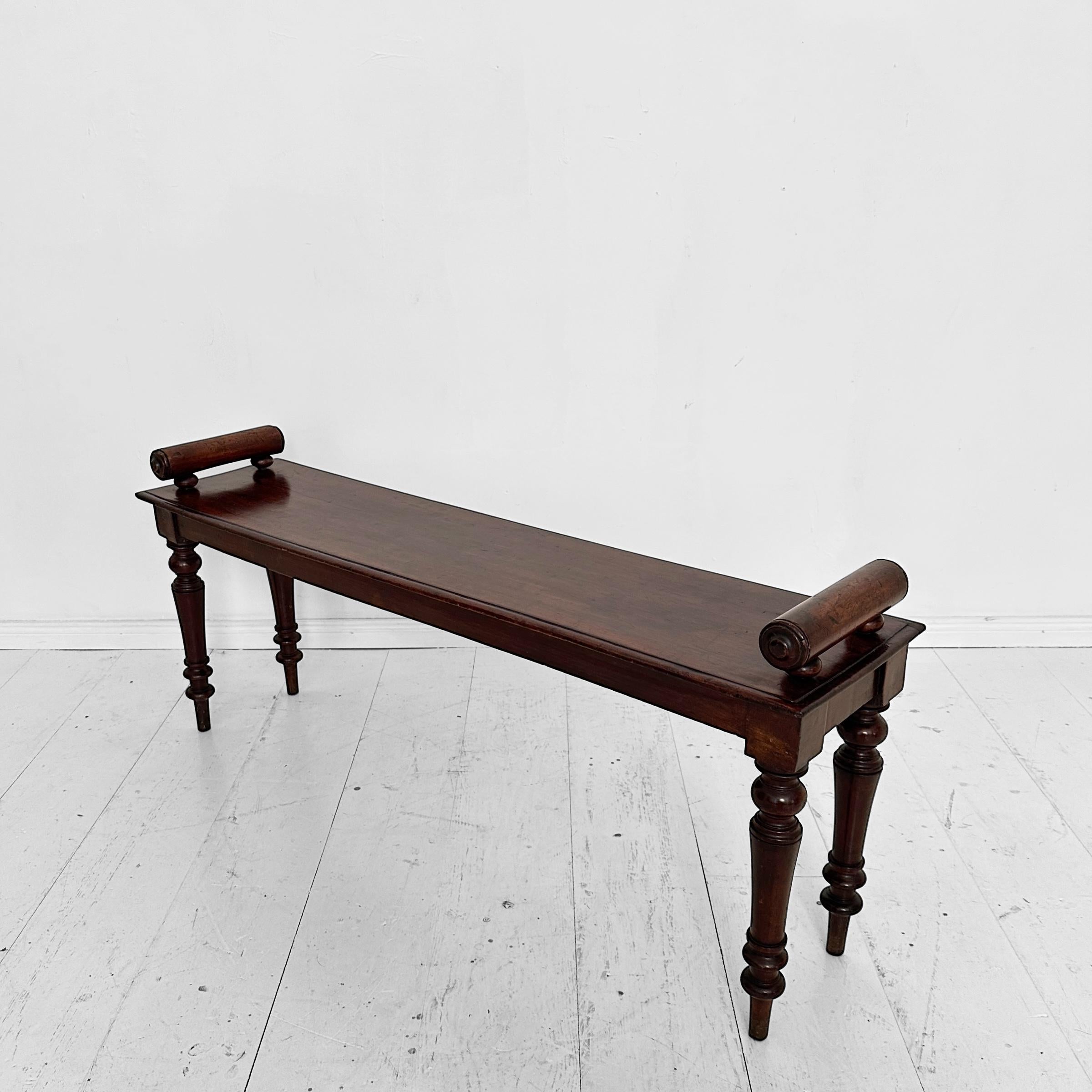 Panca da sala vittoriana del XIX secolo in legno rosso-marrone, Inghilterra, 1870 ca. in vendita 1
