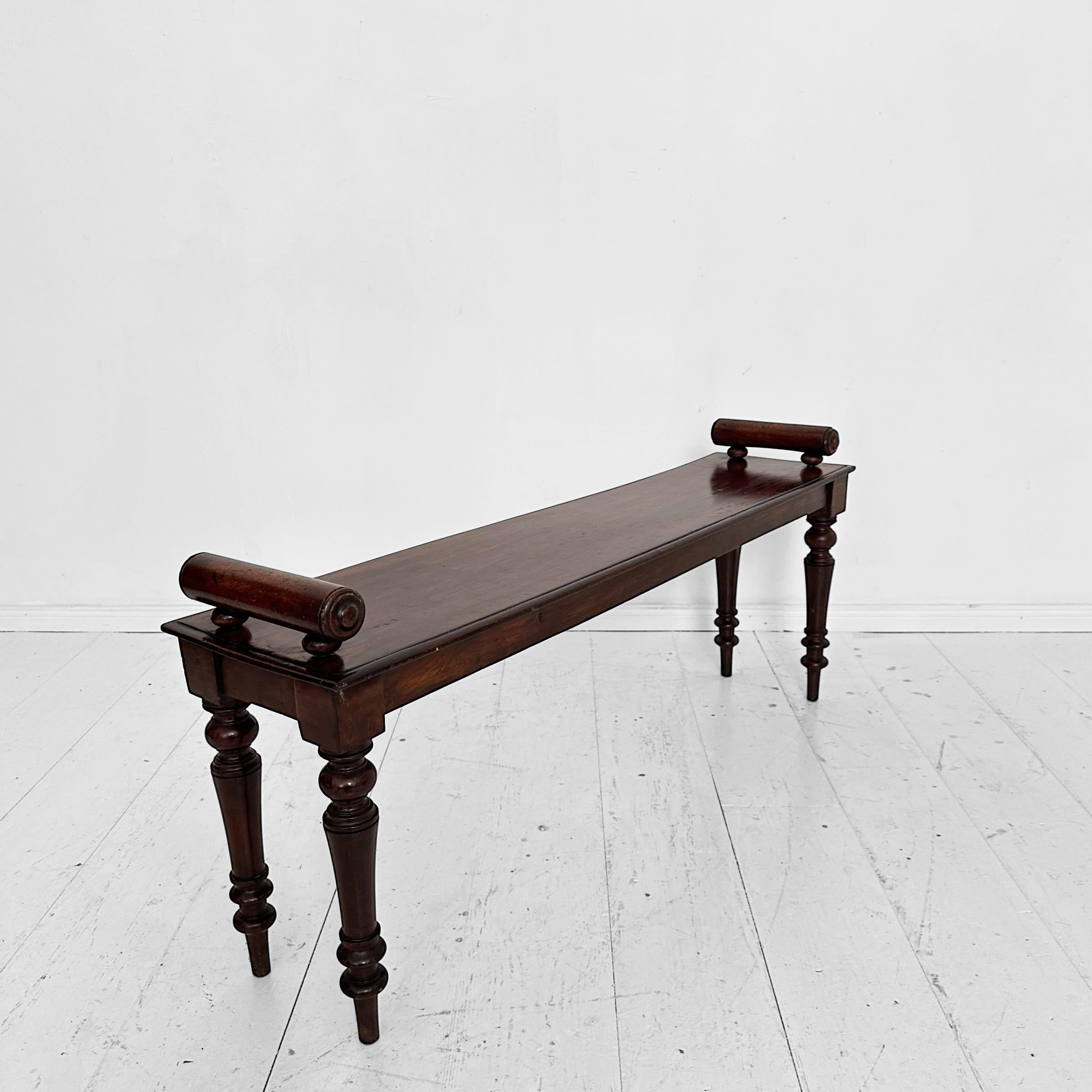 Panca da sala vittoriana del XIX secolo in legno rosso-marrone, Inghilterra, 1870 ca. in vendita 2