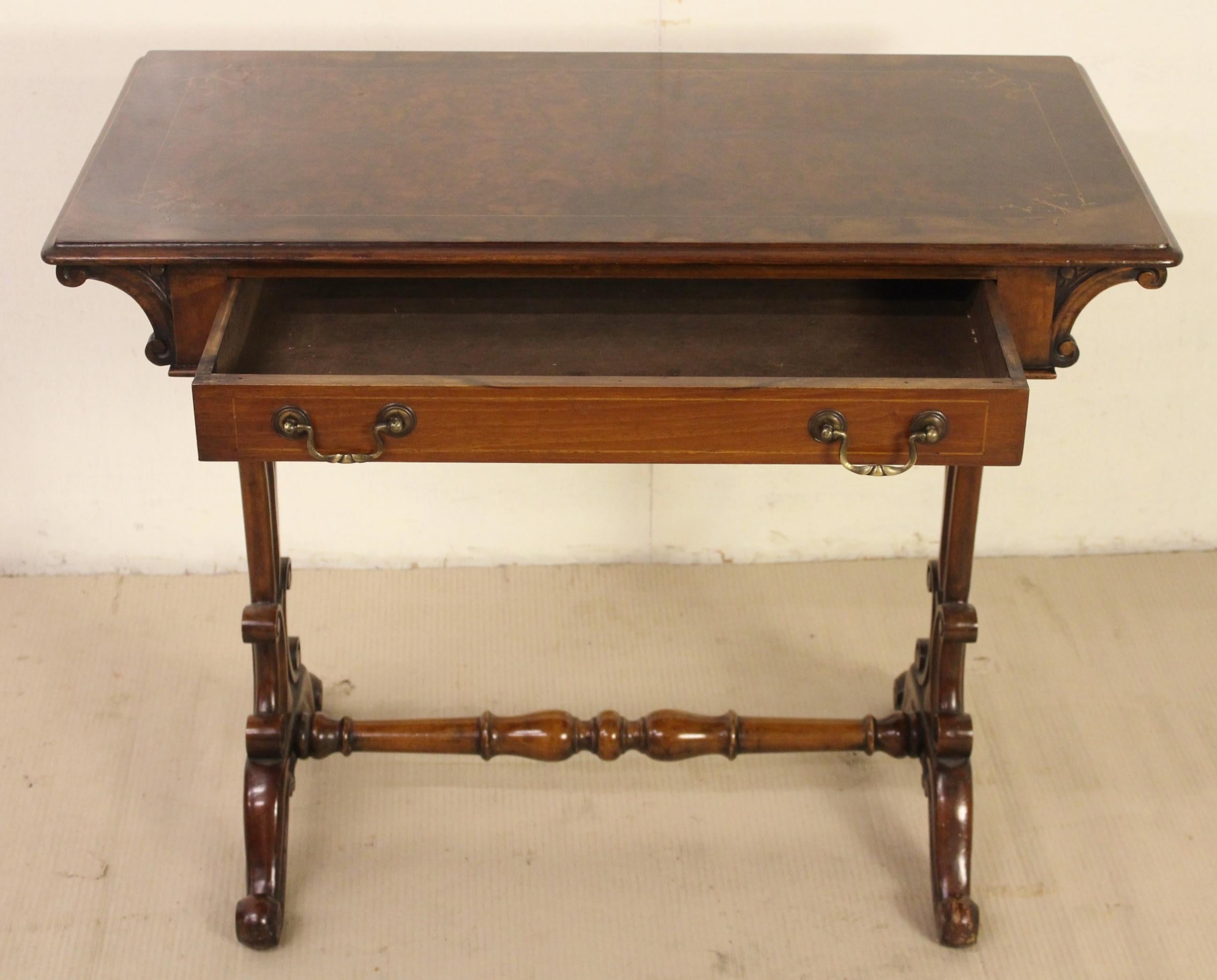 19th Century Victorian Inlaid Burr Walnut Side Table In Good Condition In Poling, West Sussex