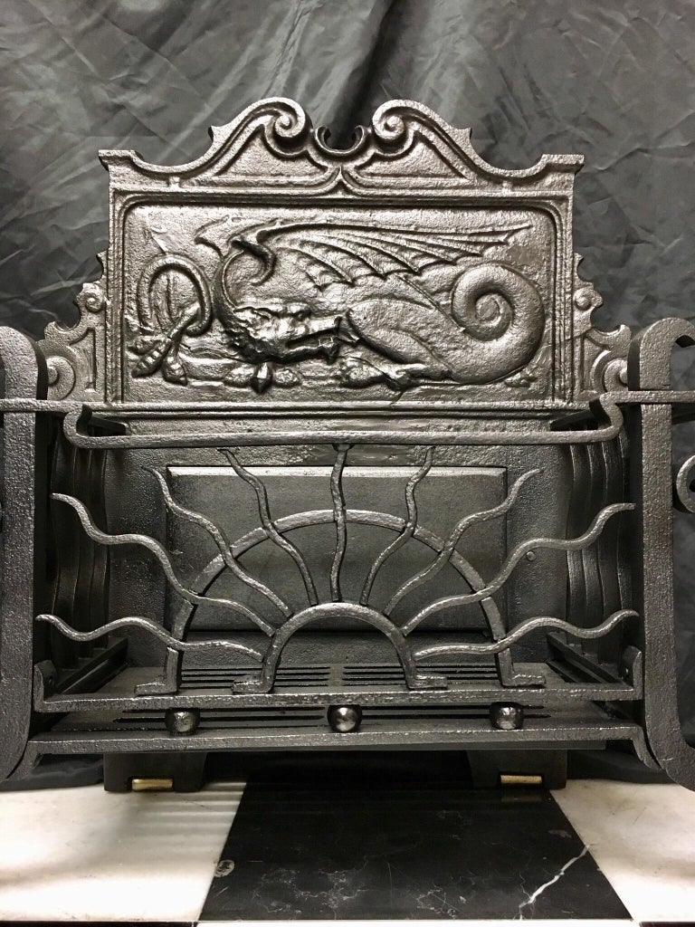English 19th Century Victorian Iron Aesthetic Manner Fire Grate Basket and Original Hood For Sale