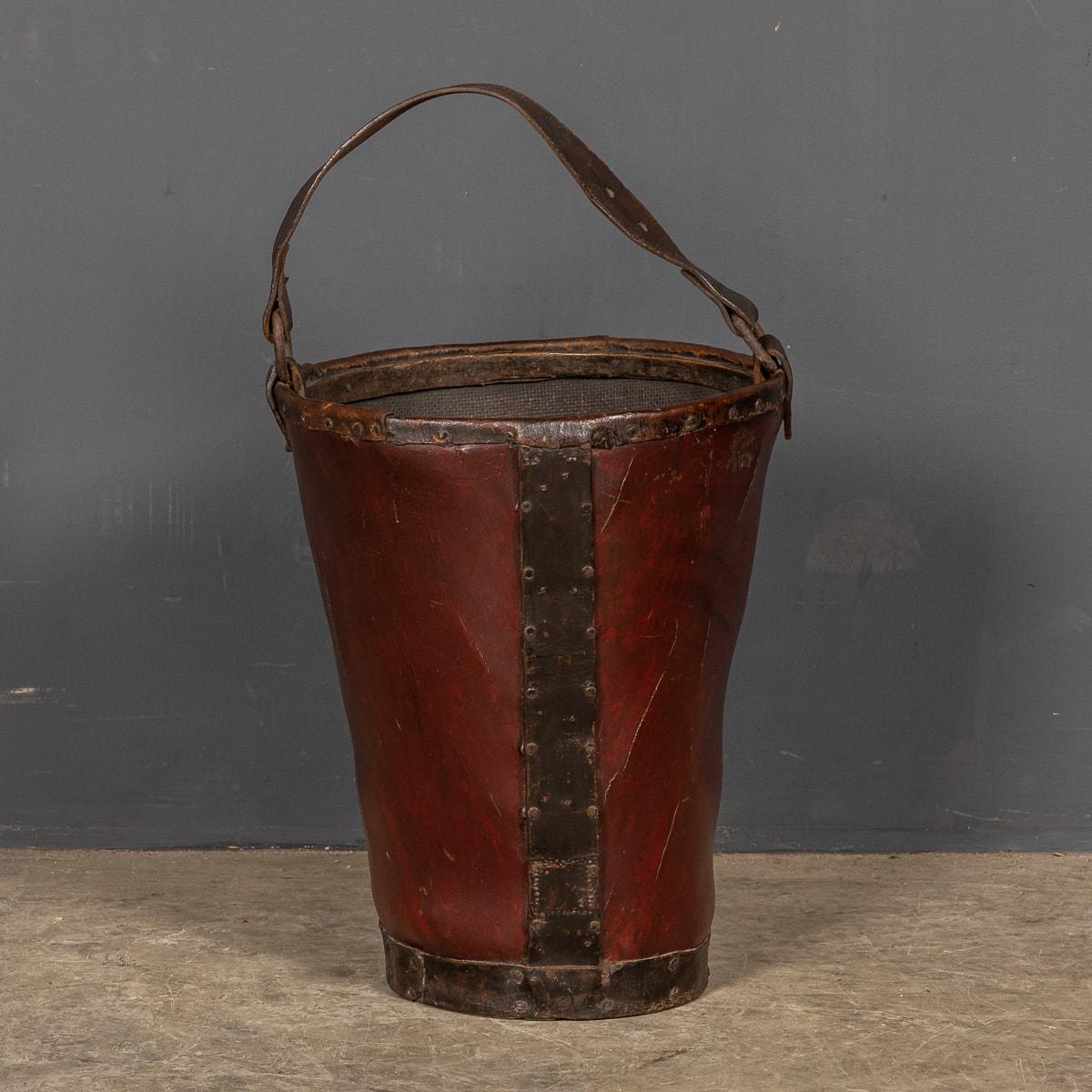19th Century Victorian Leather Bound Fire Bucket, c.1890 In Good Condition In Royal Tunbridge Wells, Kent