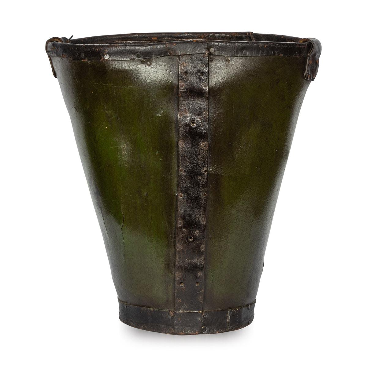 19th Century Victorian Leather Bound Fire Bucket, c.1890 In Good Condition For Sale In Royal Tunbridge Wells, Kent