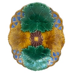 19th Century Victorian Majolica Leaves Platter Wedgwood