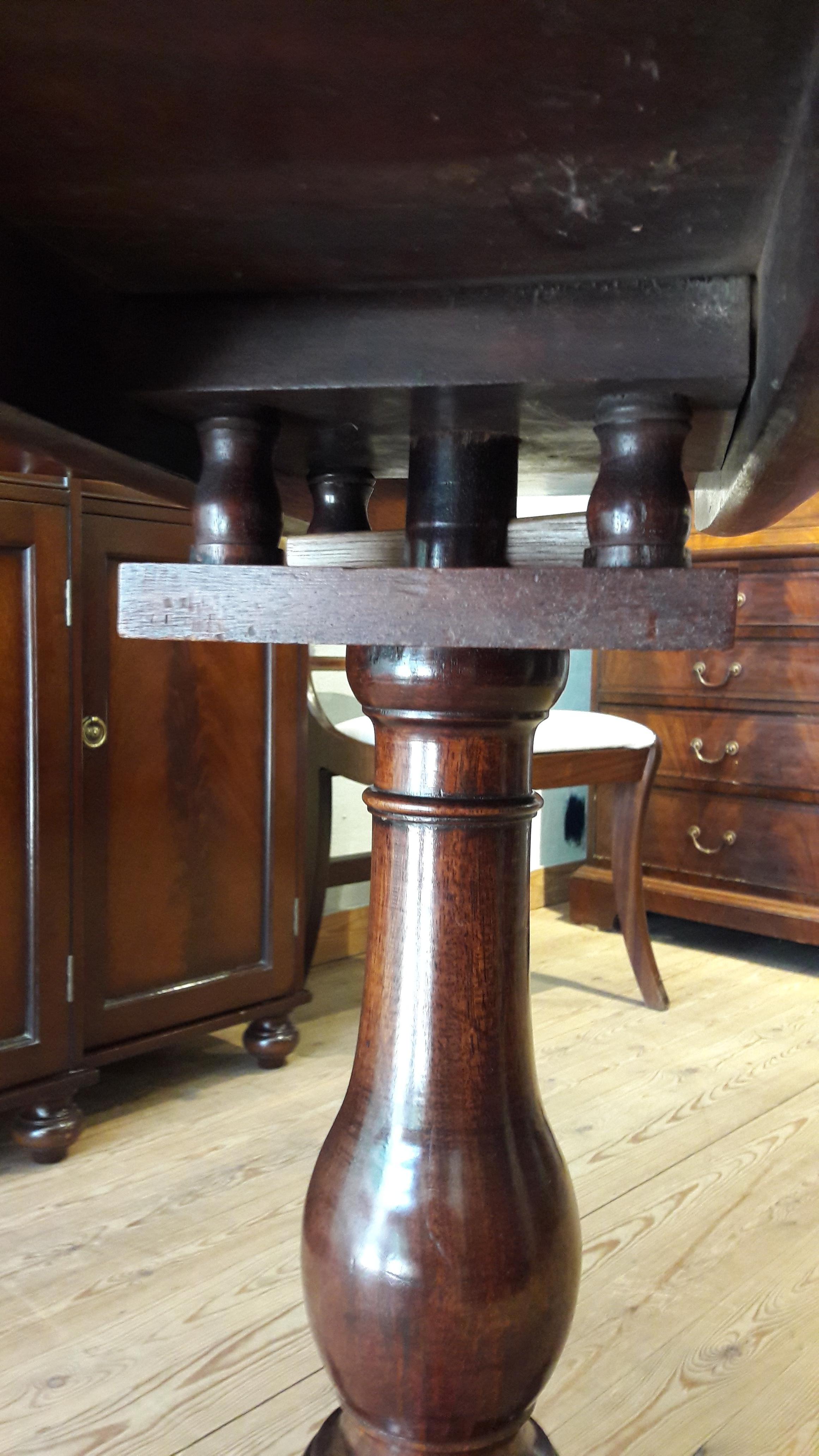 George I 19th Century Victorian Mahogany Centre Table For Sale