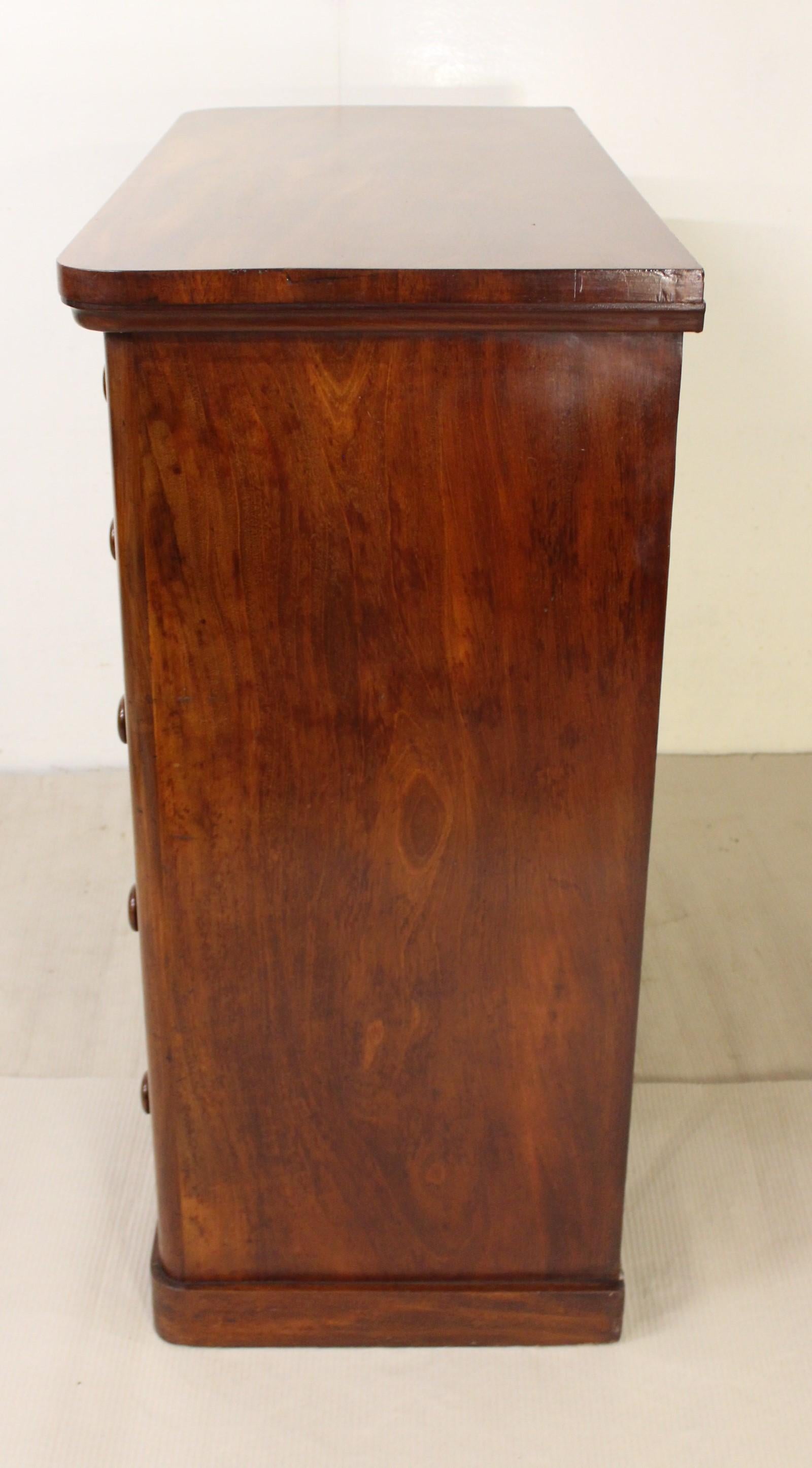 19th Century Victorian Mahogany Chest of Drawers 5