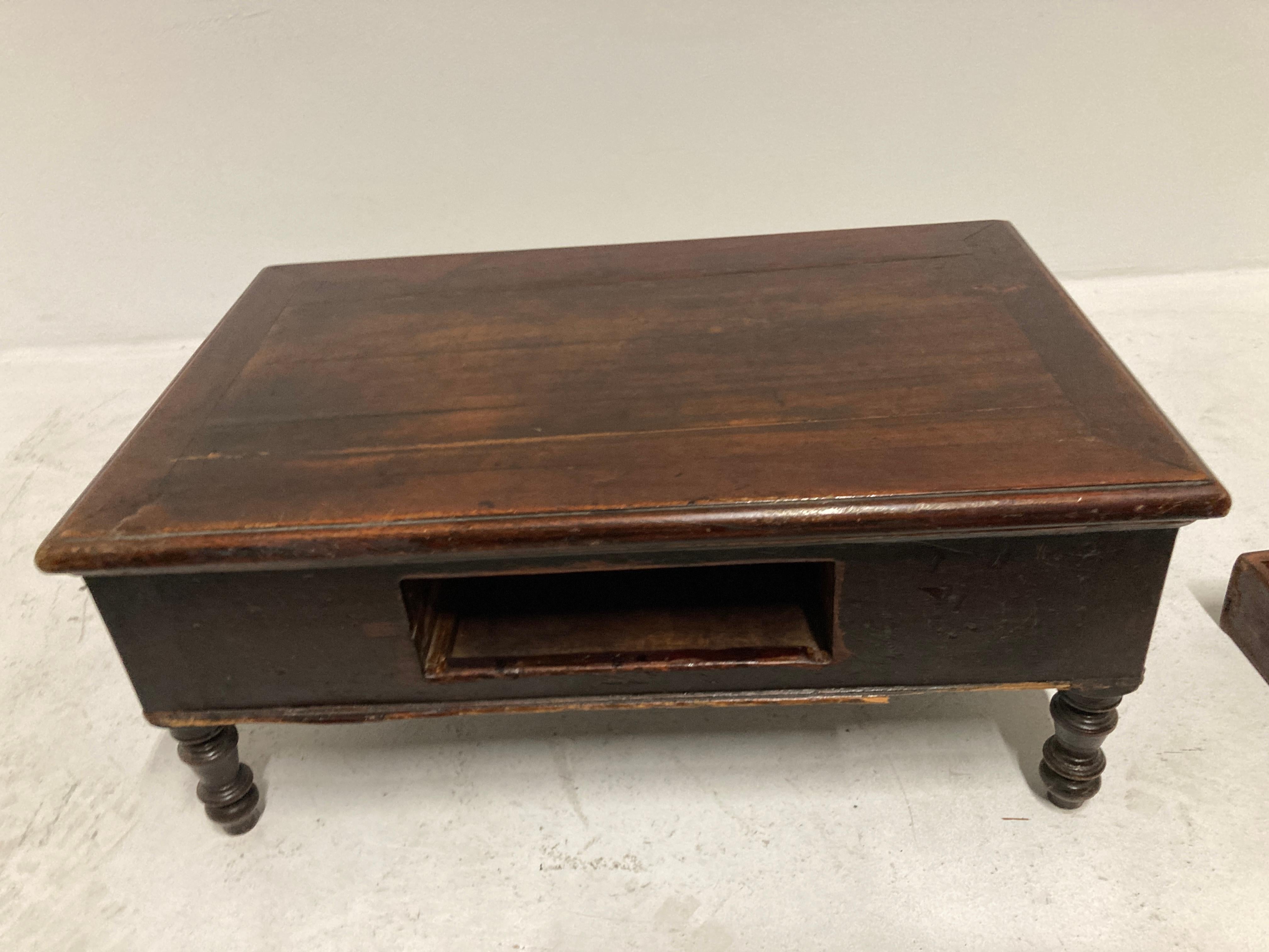 19th Century Victorian Wood Dressing Table Mirror with Jewelry Chest For Sale 13