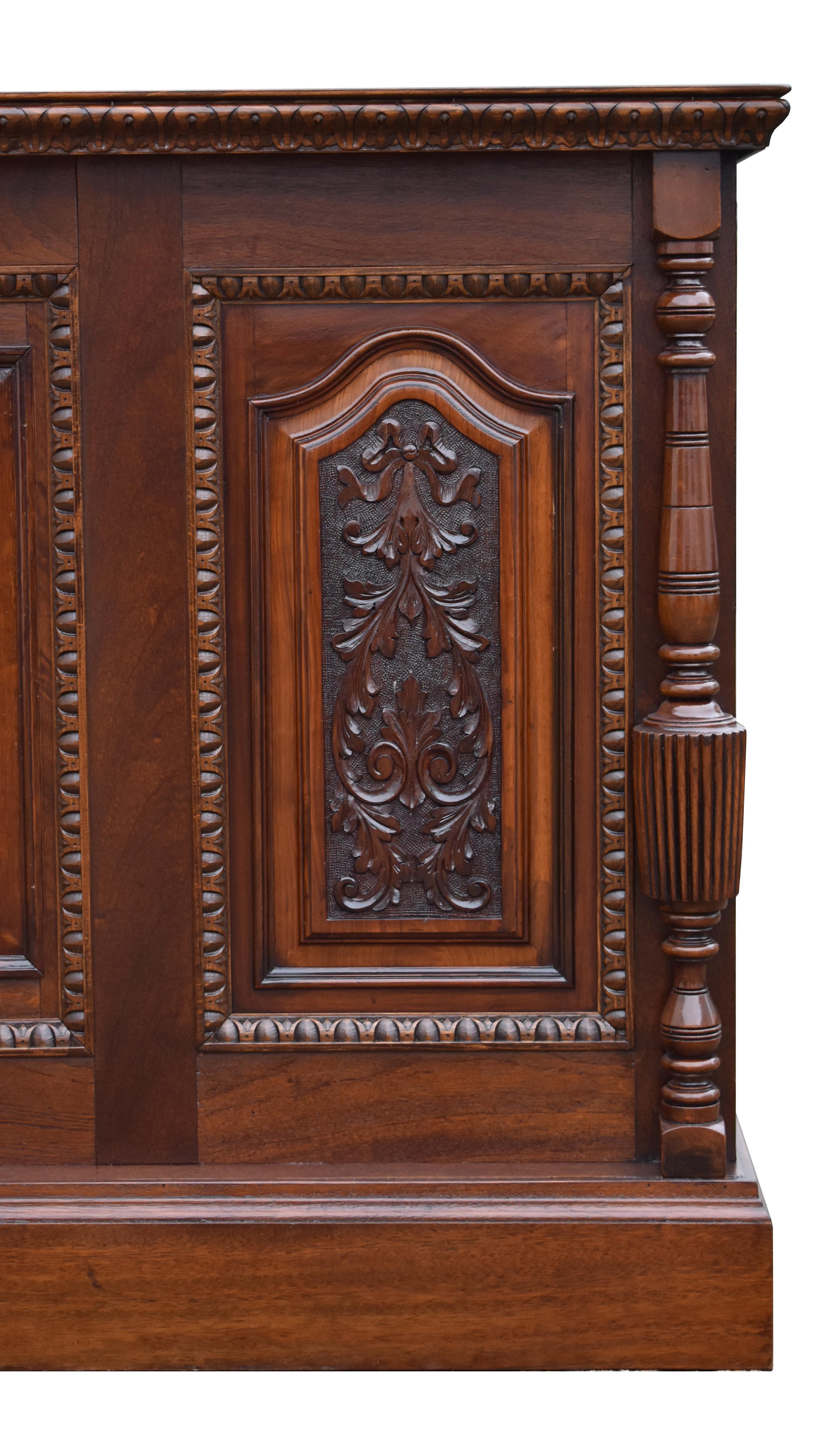 English 19th Century Victorian Mahogany Front and Back Bar For Sale
