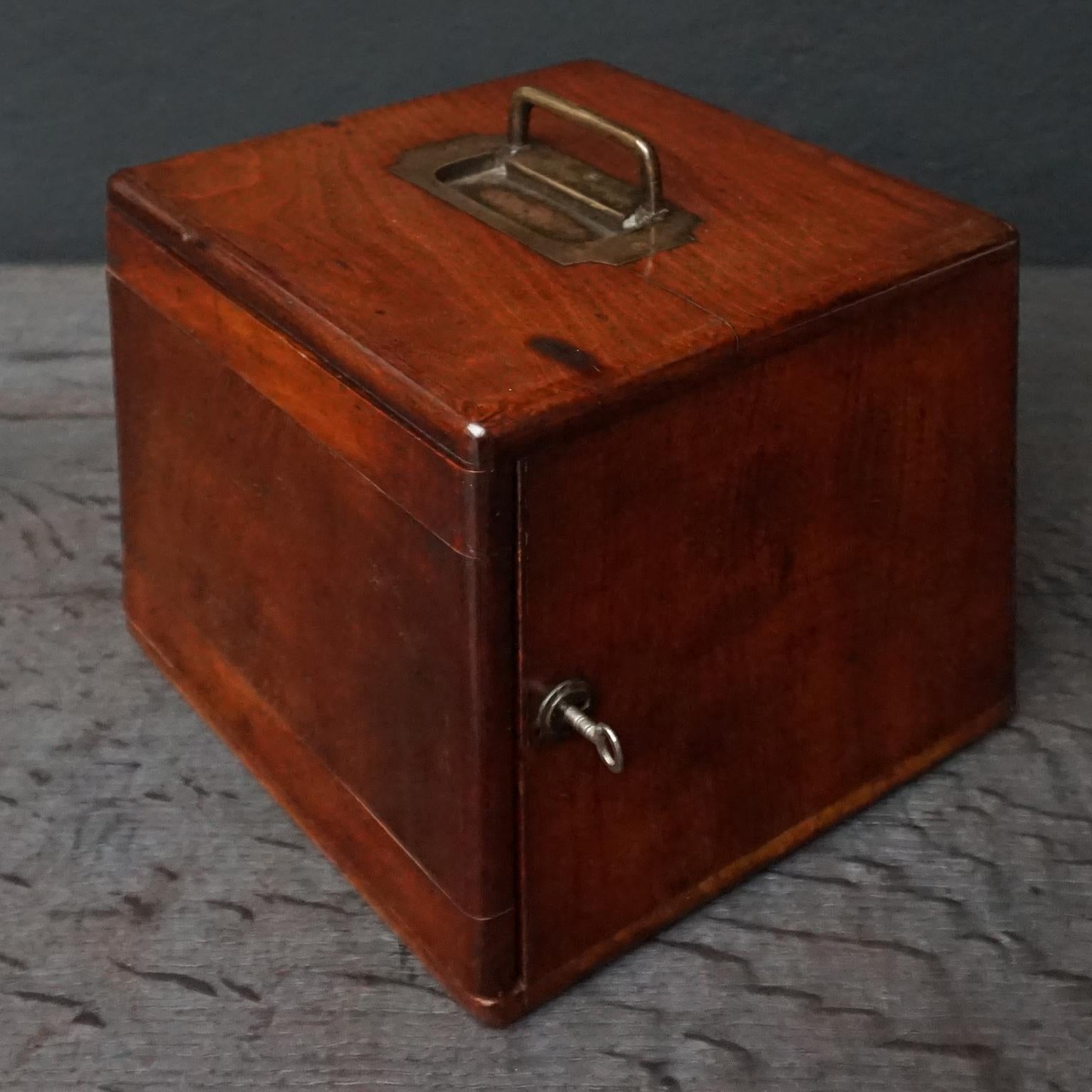 19th Century Victorian Mahogany Microscope Slide Cabinet, 12 Drawers, 72 Slides 1