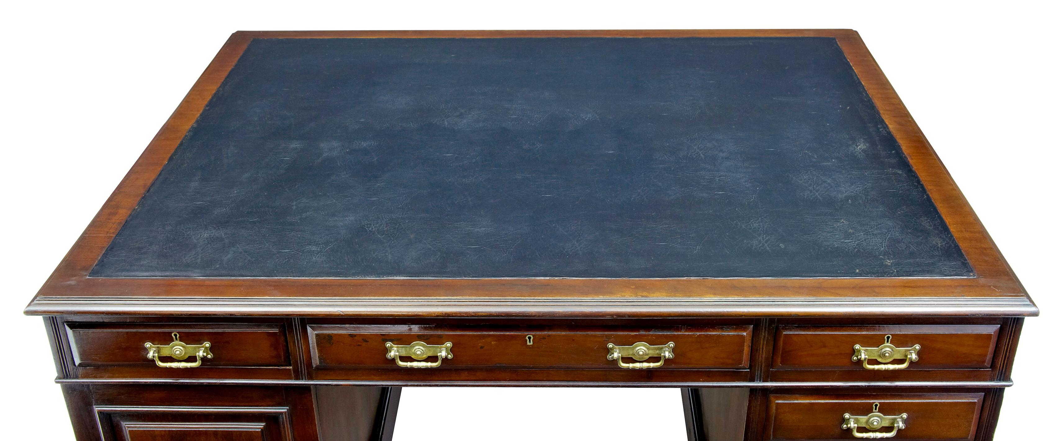 English 19th Century Victorian Mahogany Partners Desk