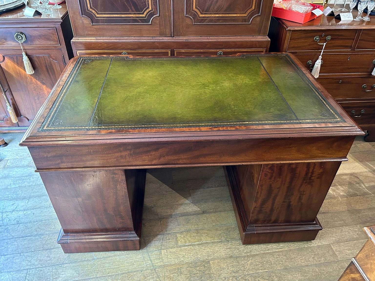 19th Century Victorian Mahogany Pedestal Desk 6