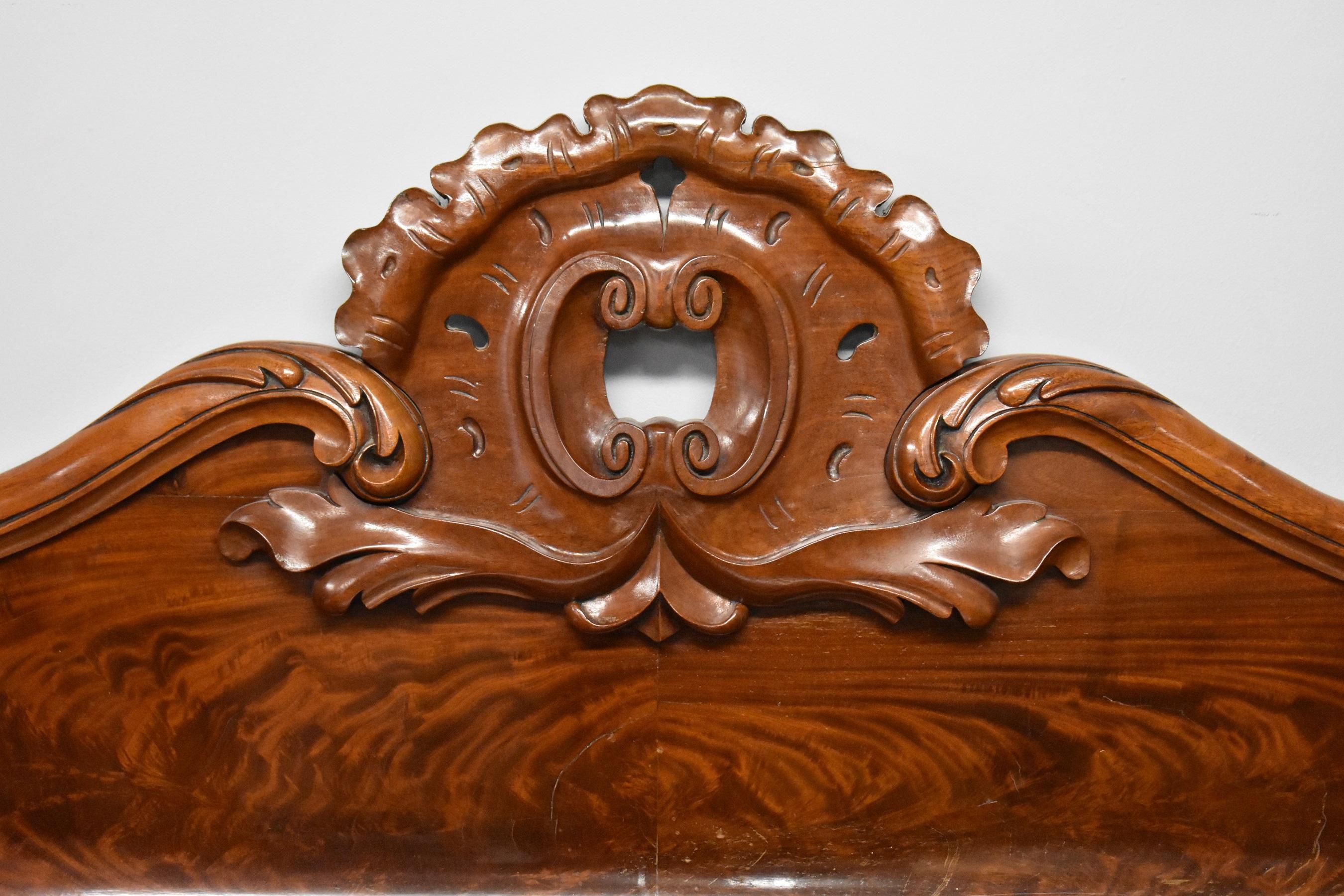 19th Century Victorian Mahogany Pedestal Sideboard 3