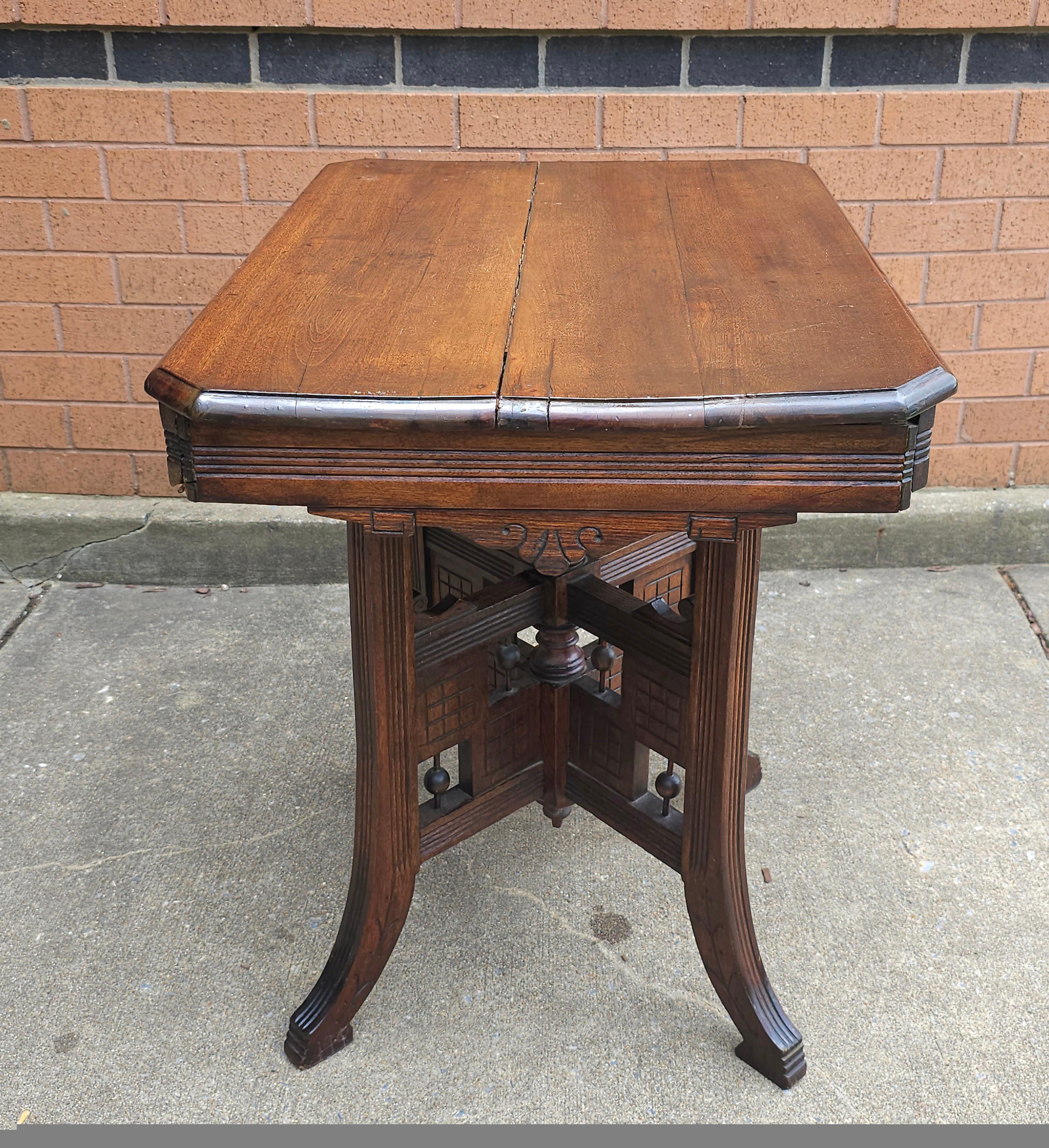19th Century Victorian Mahogany Rectangular Center Table For Sale 1