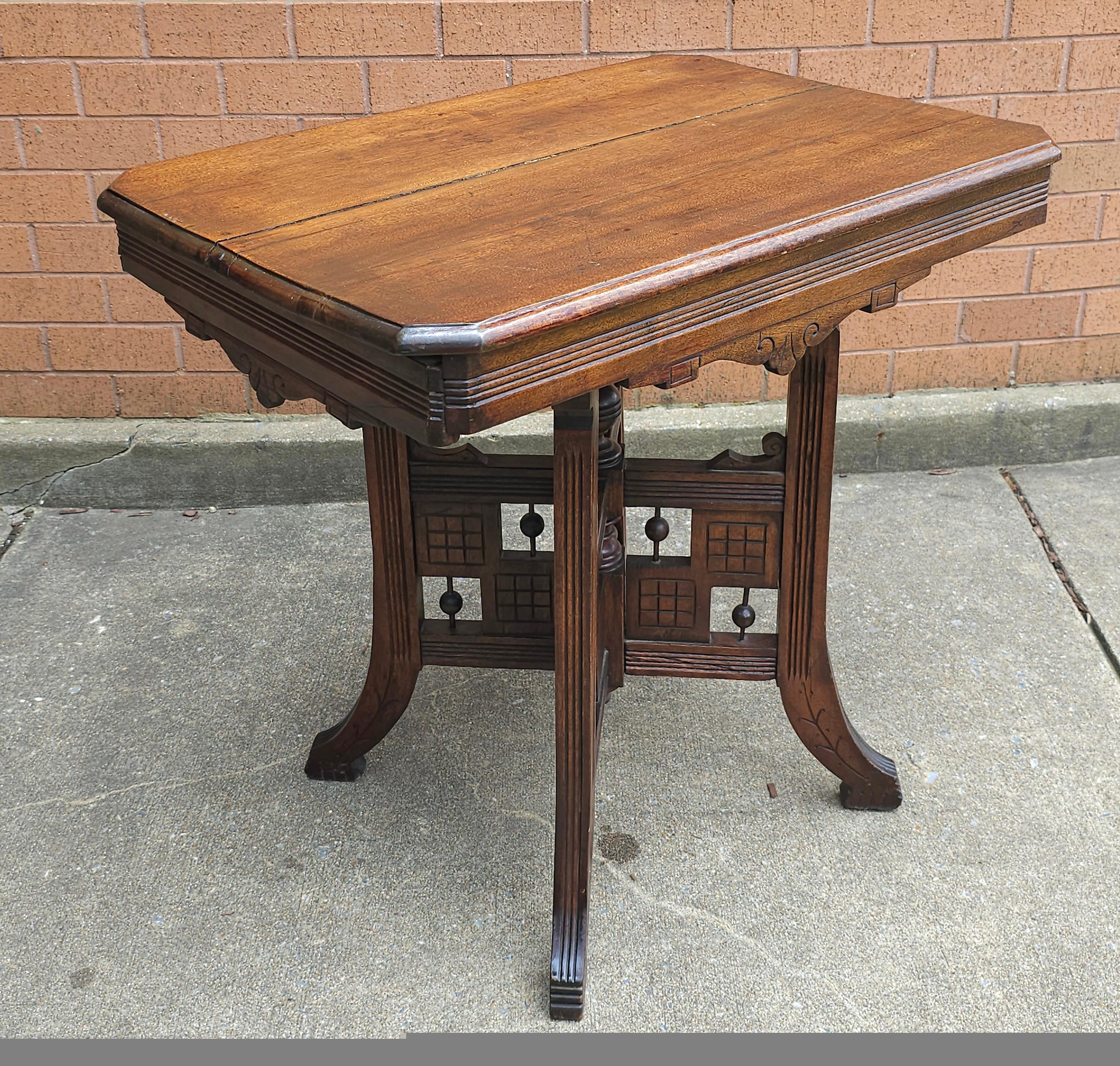 19th Century Victorian Mahogany Rectangular Center Table For Sale 3