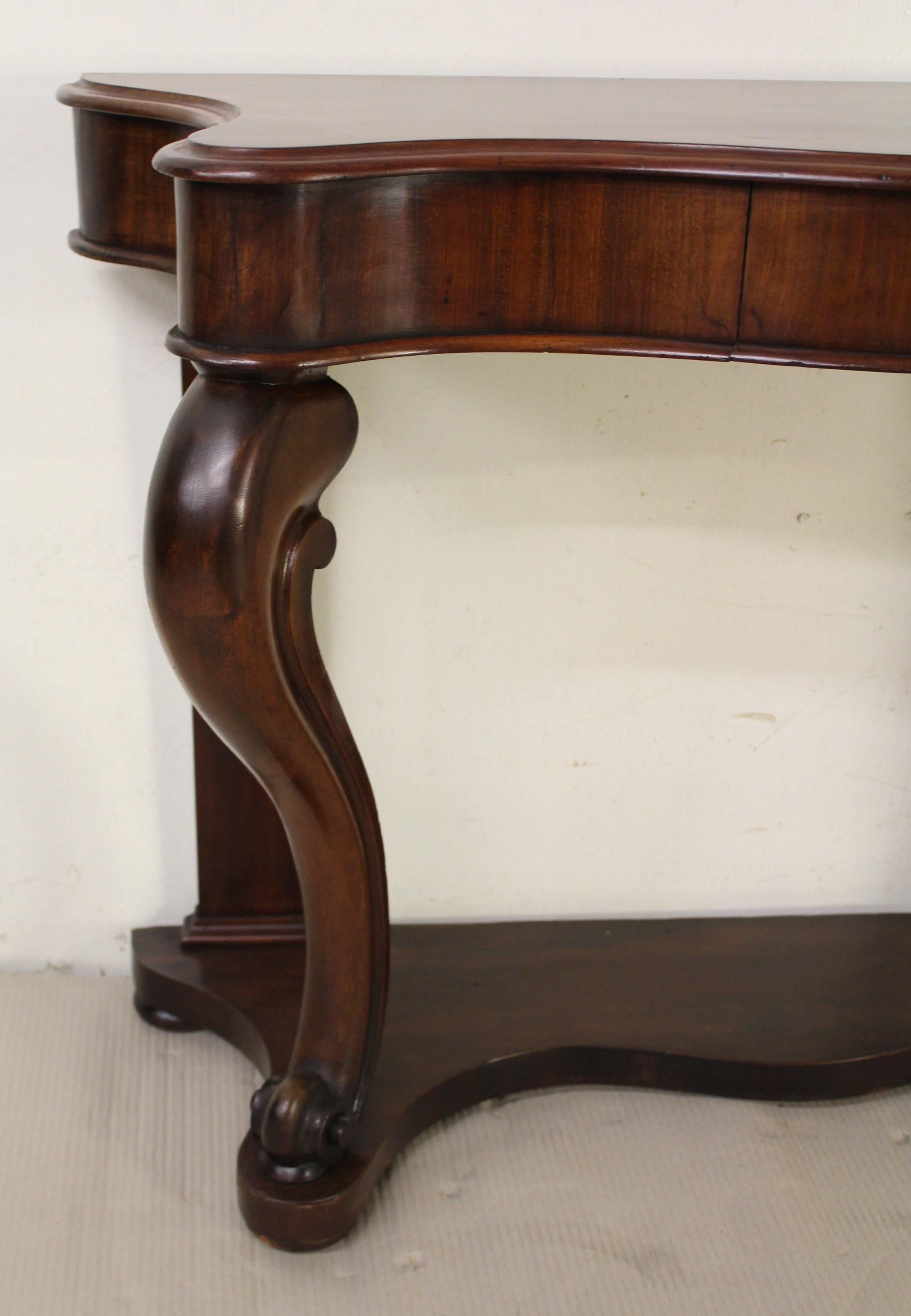 19th Century Victorian Mahogany Serpentine Fronted Console Table In Good Condition In Poling, West Sussex