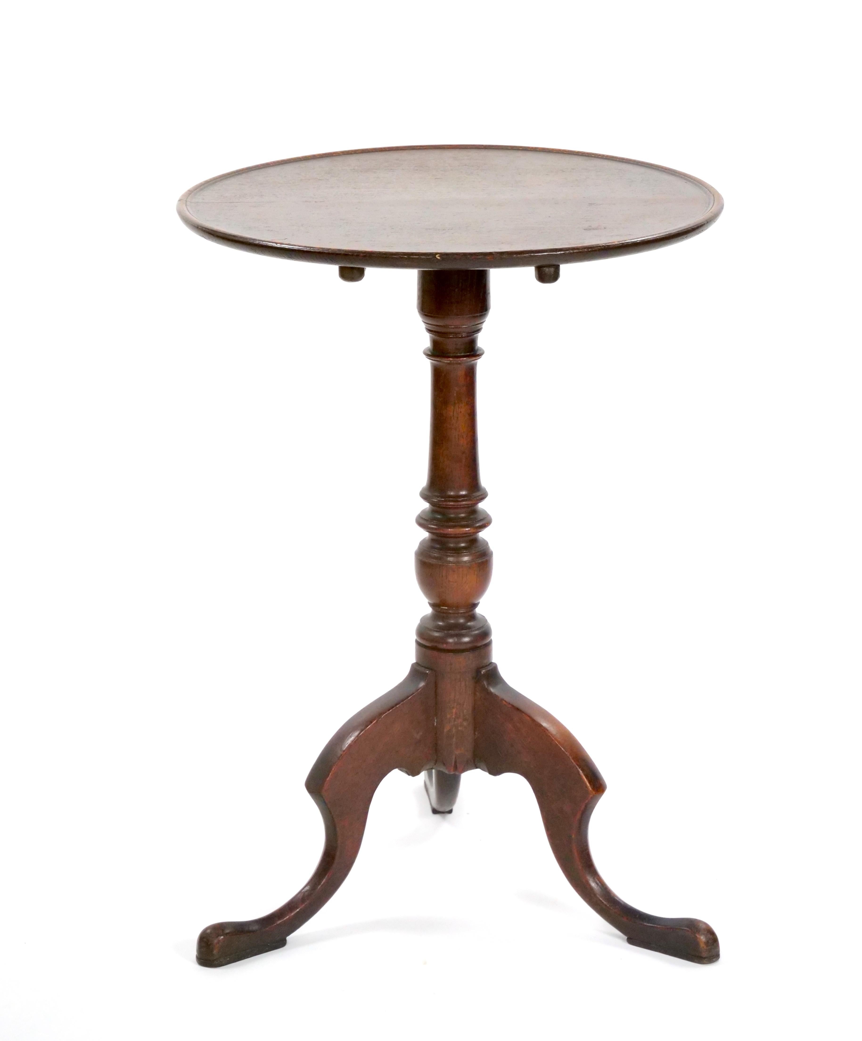 19th Century Victorian Mahogany Tripod Pedestal Candle Stand For Sale 3