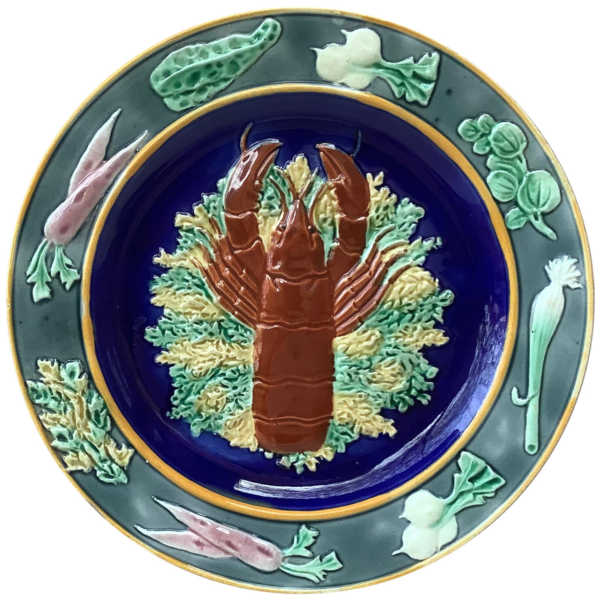 Plato de langosta de mayólica victoriana Wedgwood del siglo XIX