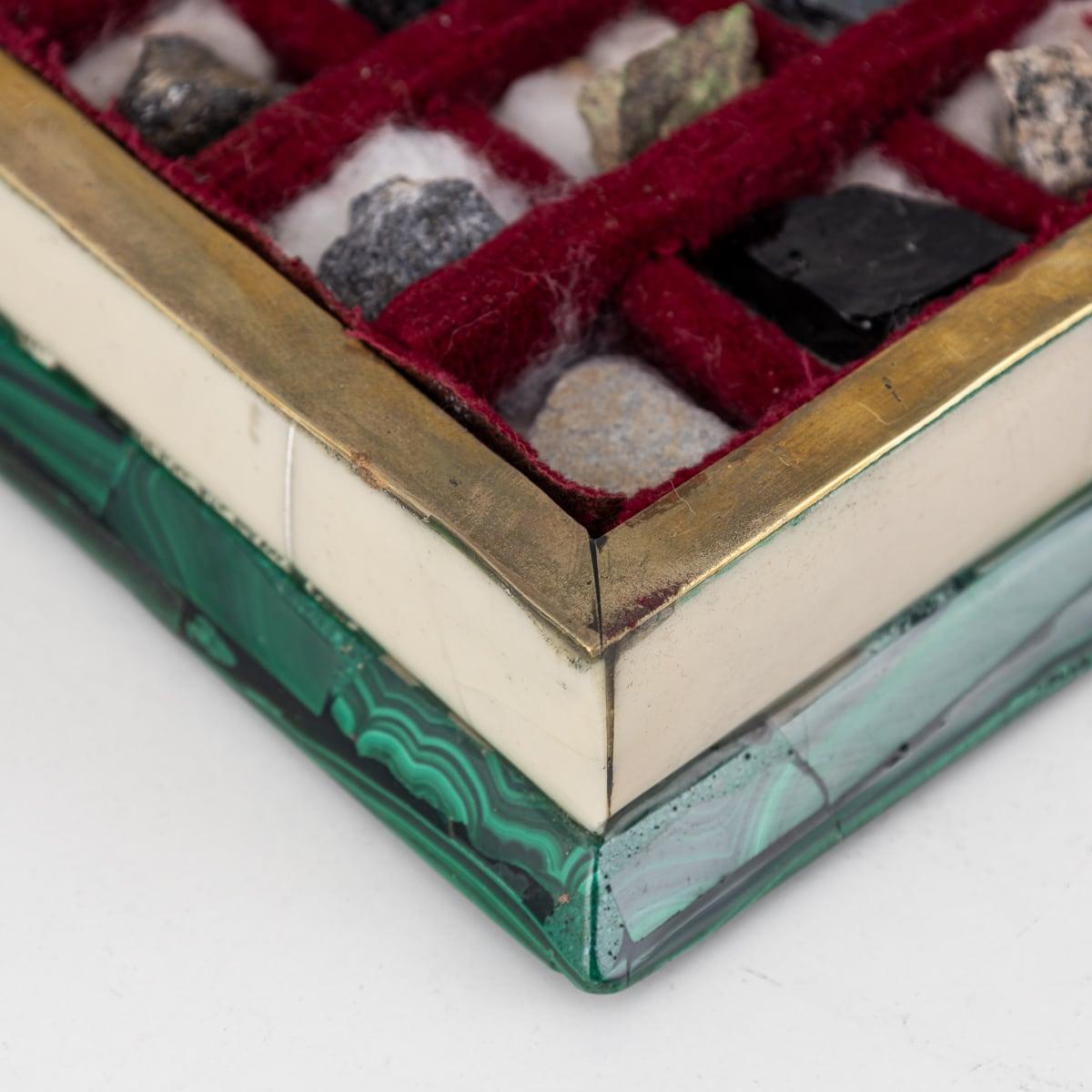 Boîte victorienne du 19ème siècle avec échantillons de minéraux naturels de malachite, vers 1880 en vente 10