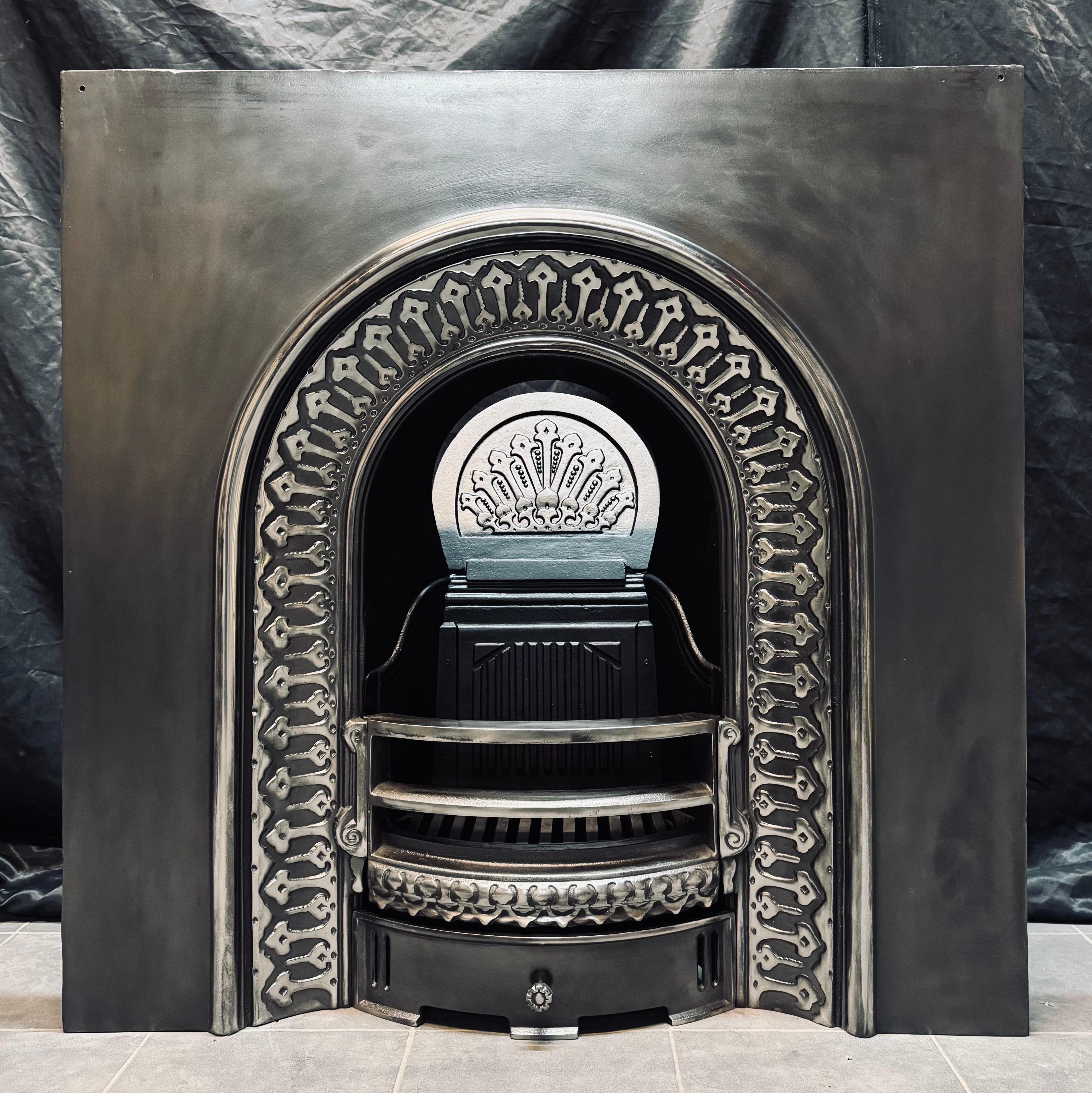 19th Century Victorian Manner Arched Cast Iron Fireplace Insert. For Sale 7