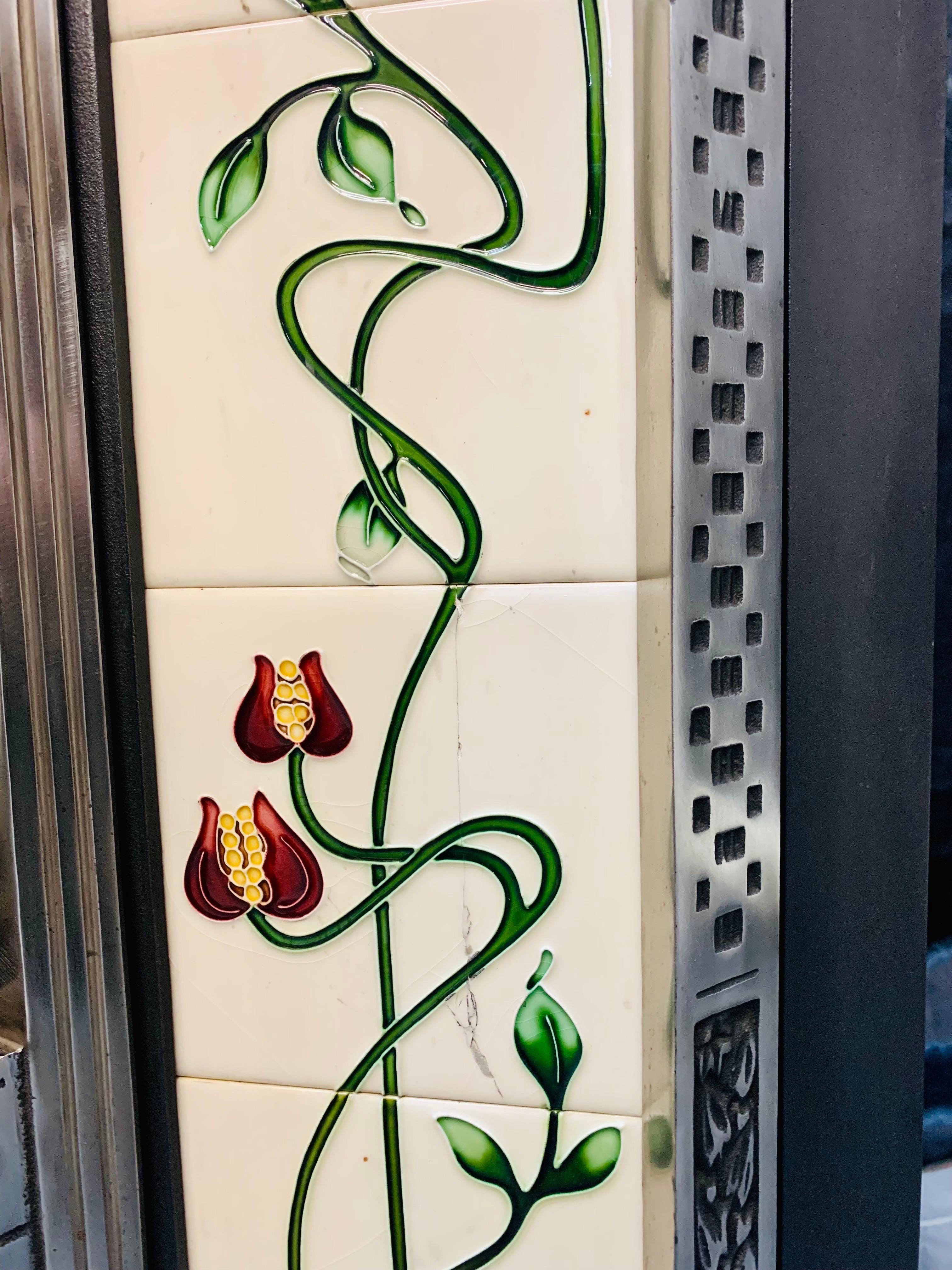 19th Century Victorian Manner Cast Iron Tiled Fireplace Insert. For Sale 5