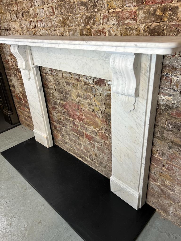 19th Century, Victorian Marble Fireplace Mantlepiece For Sale 1