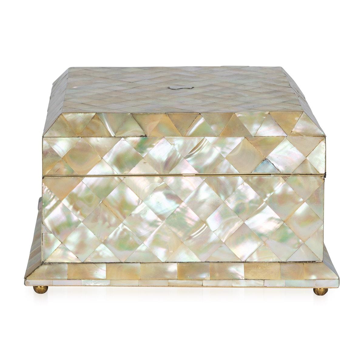 British 19th Century Victorian Mother Of Pearl Jewellery Box, c.1880 For Sale