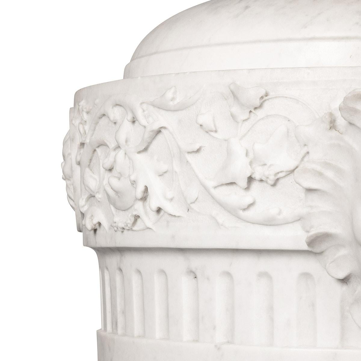 19th Century Victorian Neo-Classical Marble Urn & Cover, circa 1850 For Sale 9