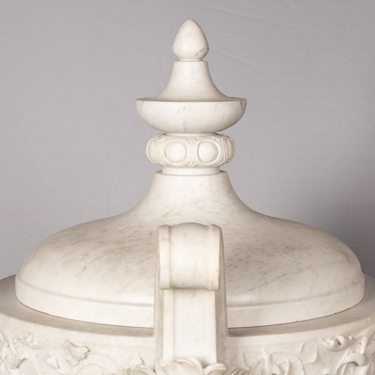 19th Century Victorian Neo-Classical Marble Urn & Cover, circa 1850 For Sale 3