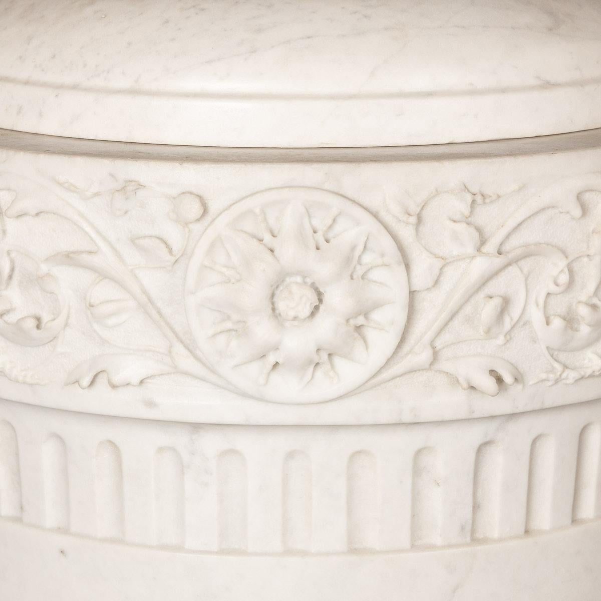 19th Century Victorian Neo-Classical Marble Urn & Cover, circa 1850 For Sale 5