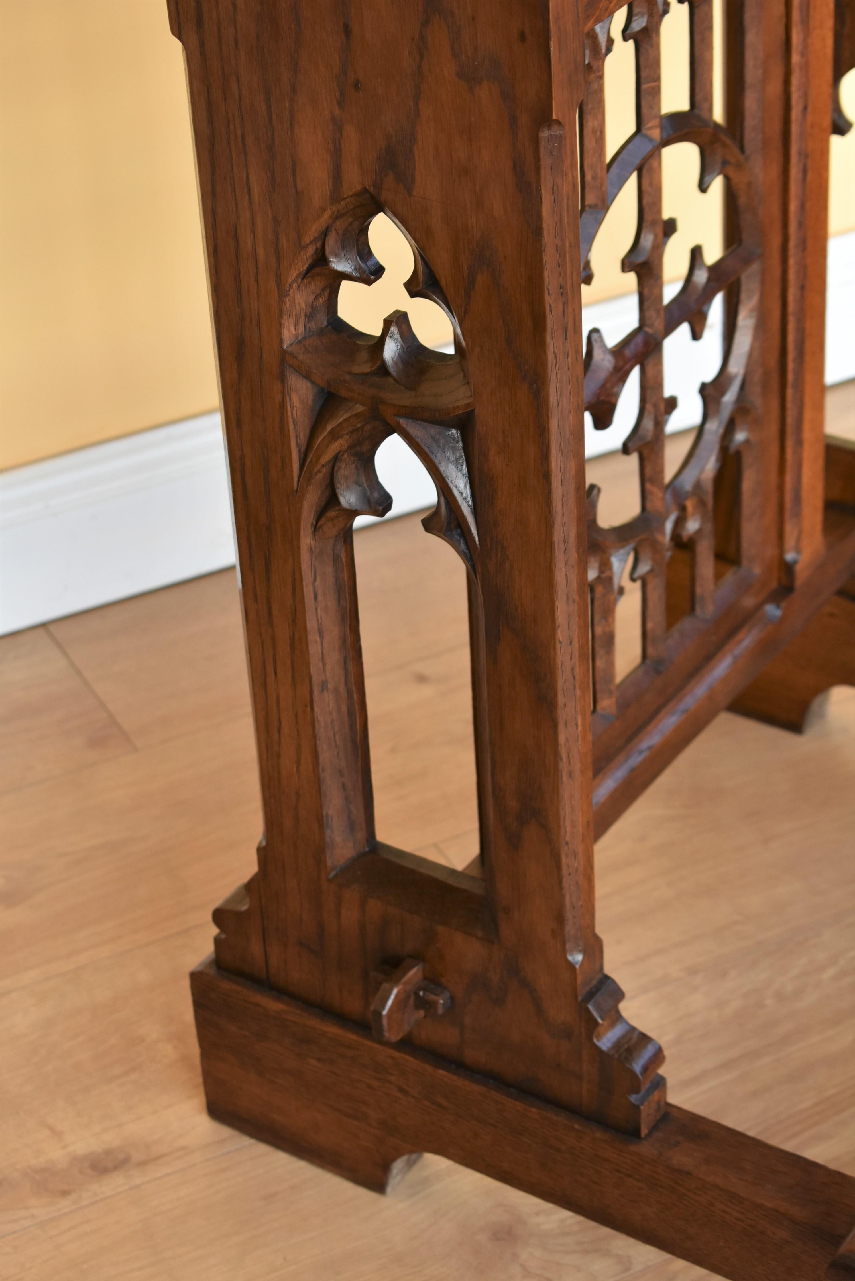 19th Century Victorian Oak Praying Lectern-Reading Stand In Excellent Condition In Chelmsford, Essex