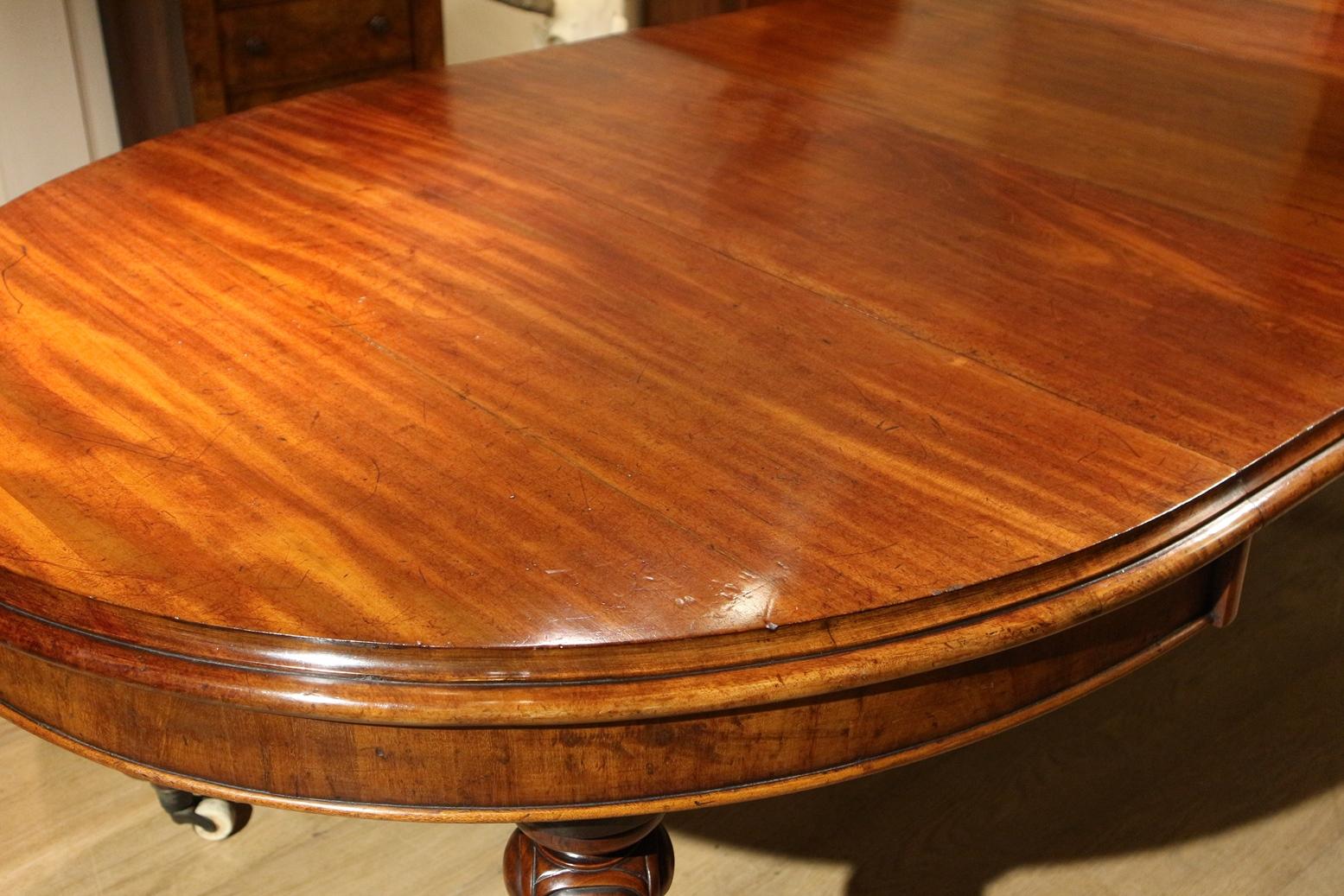 19th Century Victorian Oval Dining Table 7