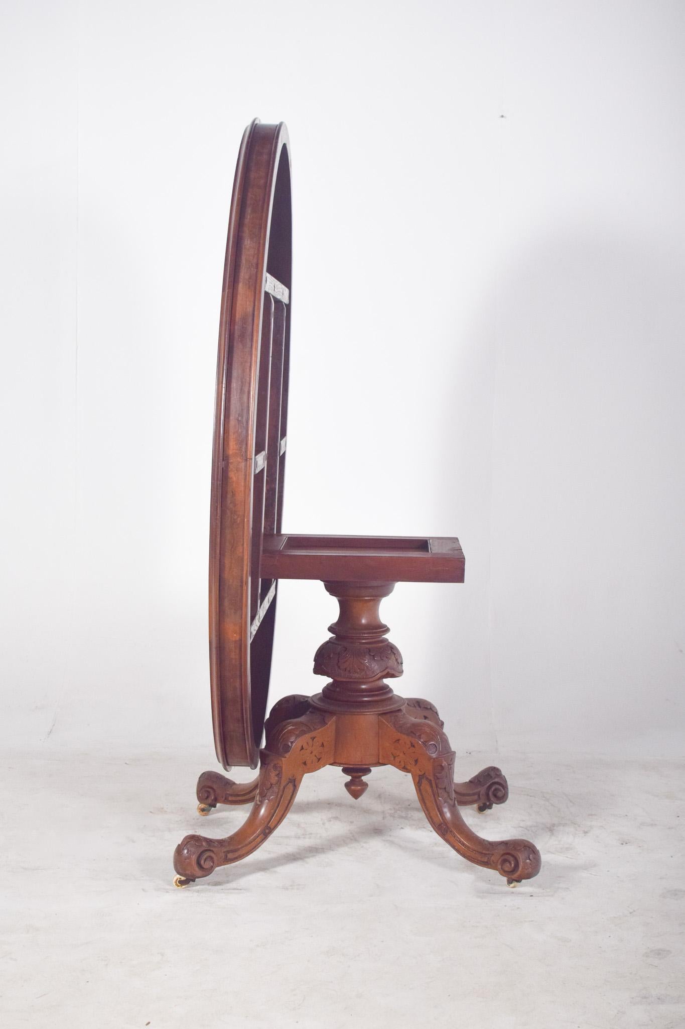 Mesa Victoriana Ovalada de Nogal del Siglo XIX con Tapa Basculante en venta 2