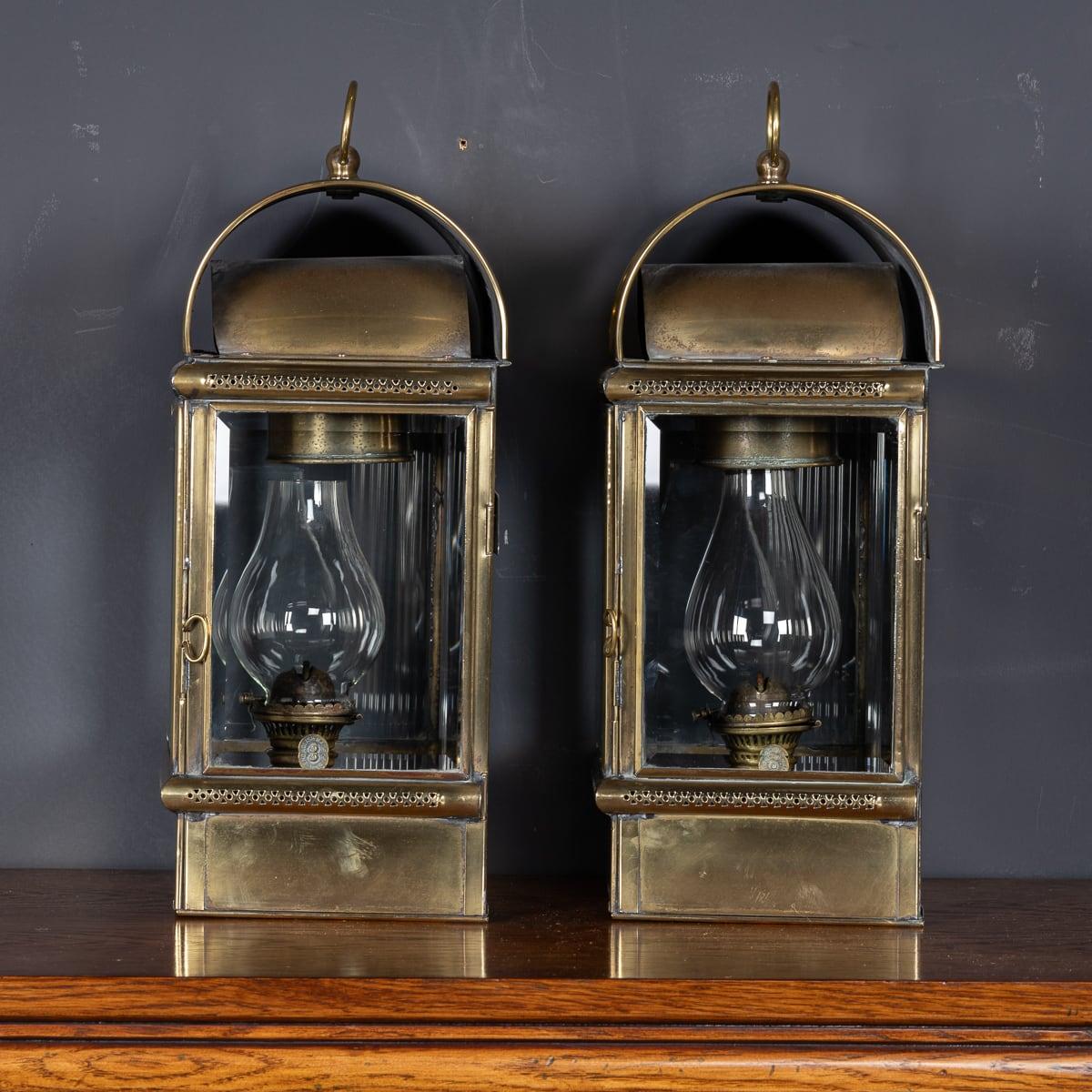 Other 19th Century Victorian Pair Of Brass Davy & Co Yacht Cabin Oil Lamps c.1890 For Sale