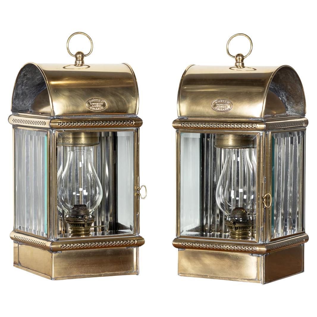 19th Century Victorian Pair Of Brass Davy & Co Yacht Cabin Oil Lamps c.1890 For Sale