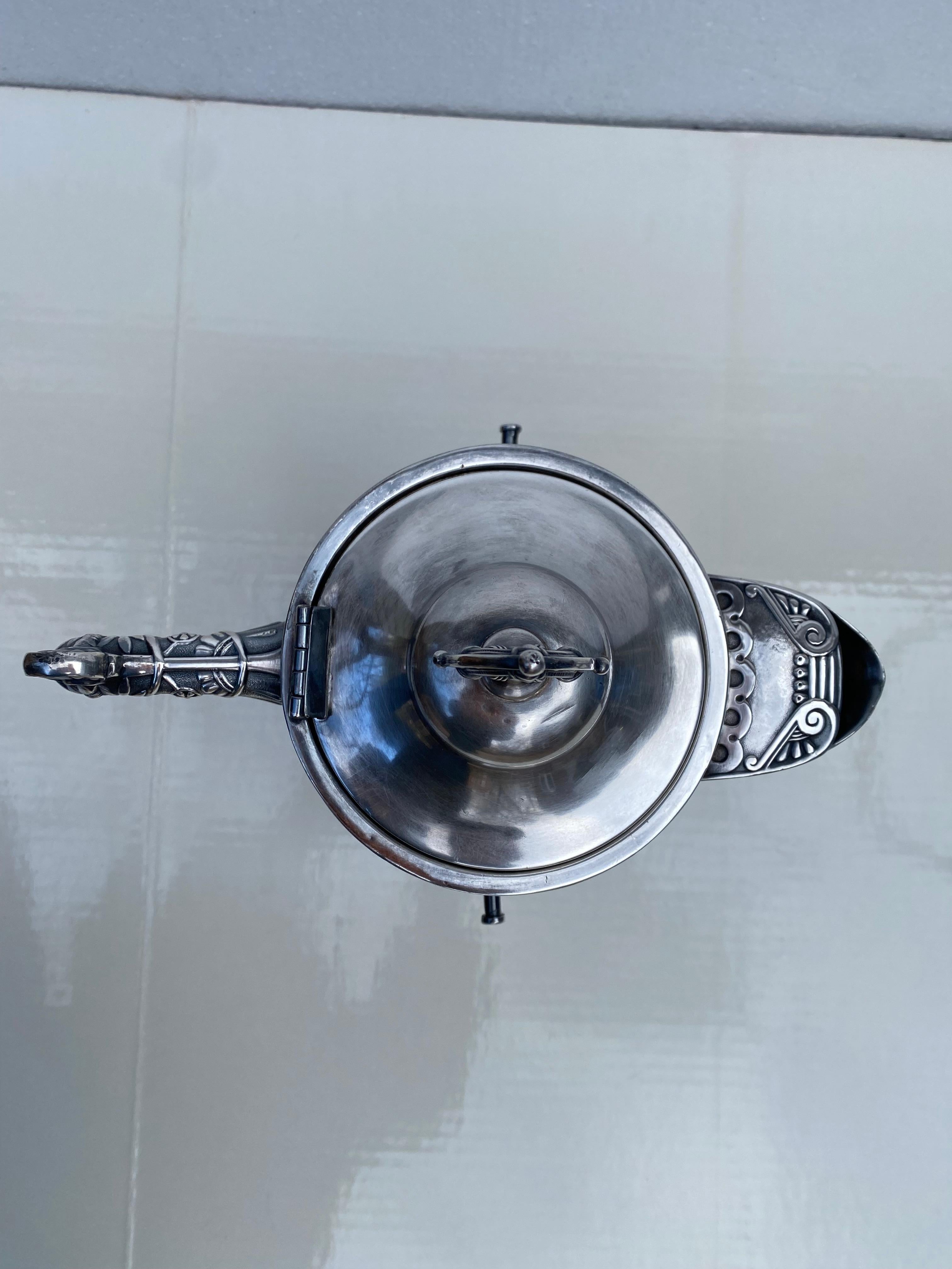 19th Century Victorian Pairpoint Silver Plate Tilting Pitcher with Goblet For Sale 5