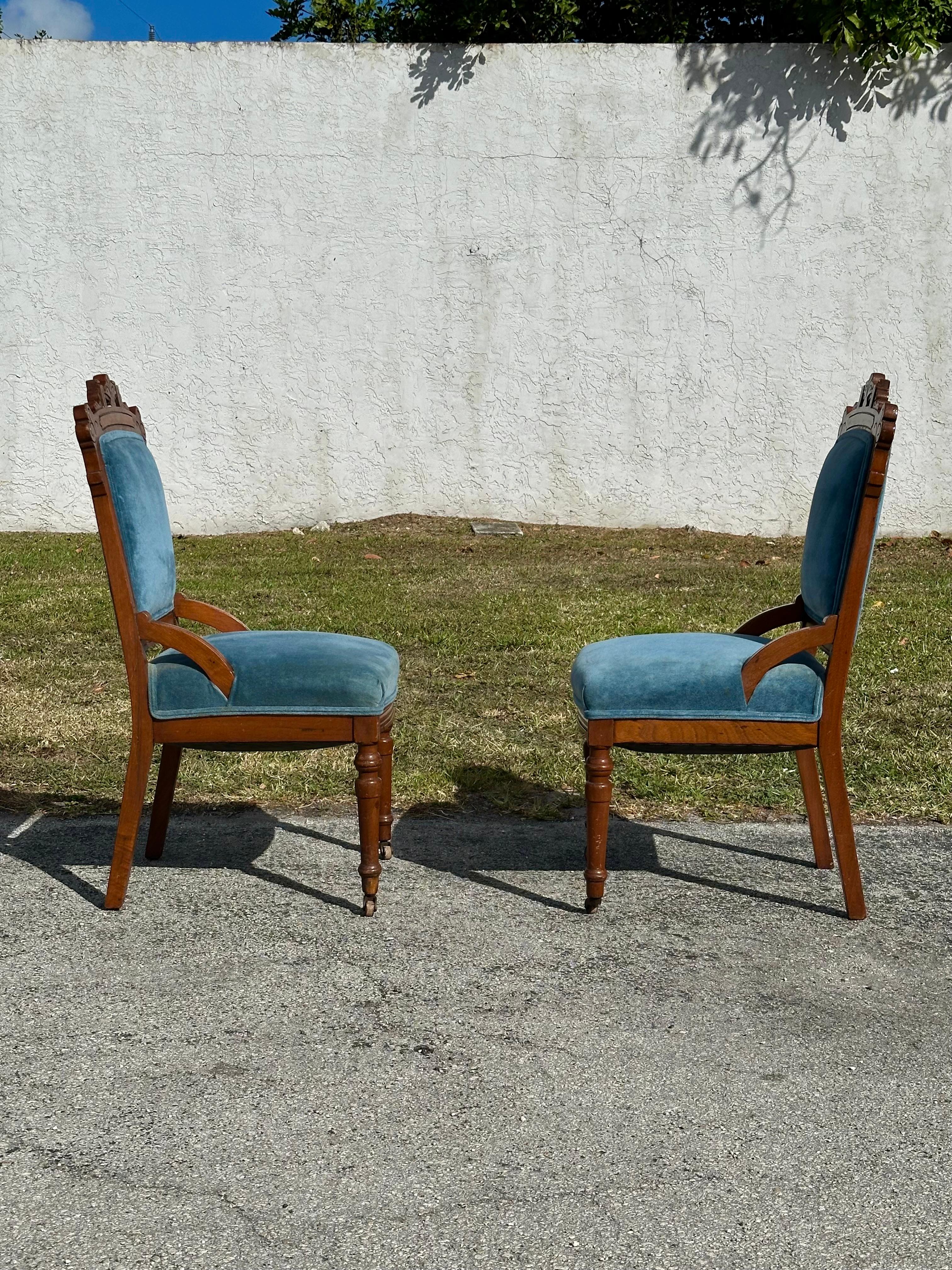 Eastlake 19th Century Victorian Parlor Libarary Chairs on Castors, Set of 2 For Sale