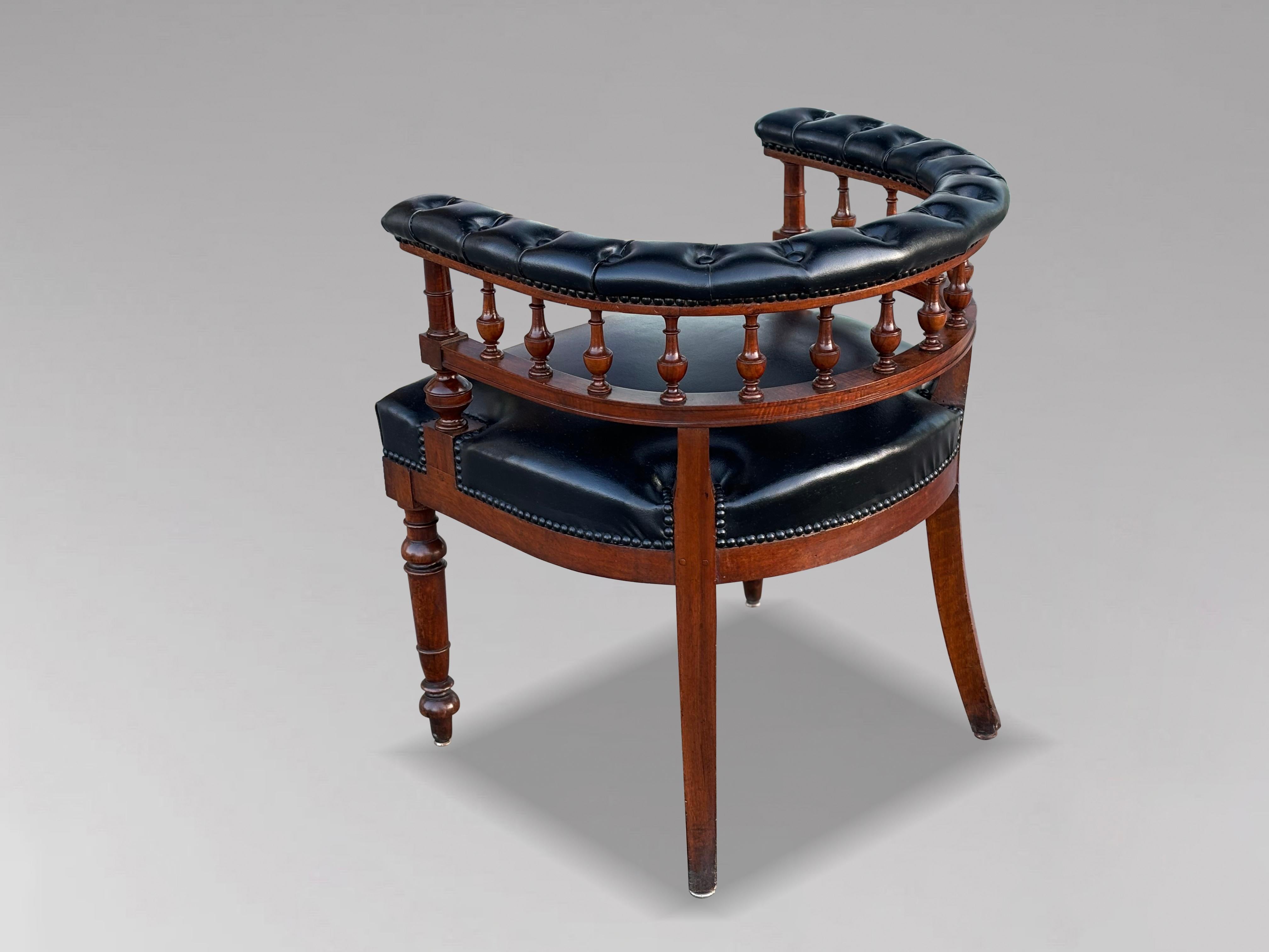 British 19th Century Victorian Period Black Leather Captain's Desk Armchair For Sale