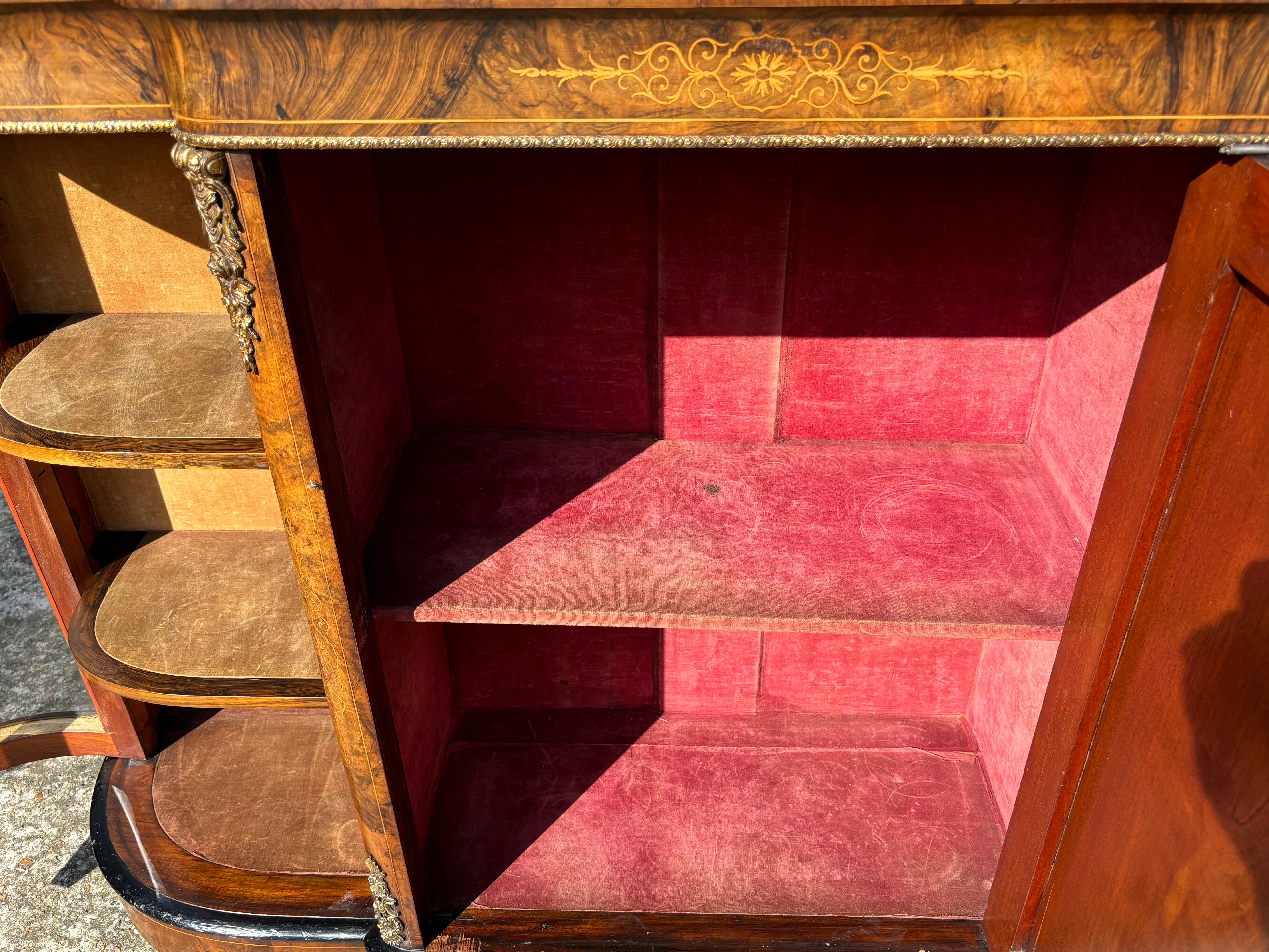 19th Century Victorian Period Burr Walnut Marquetry Credenza, 1860 4
