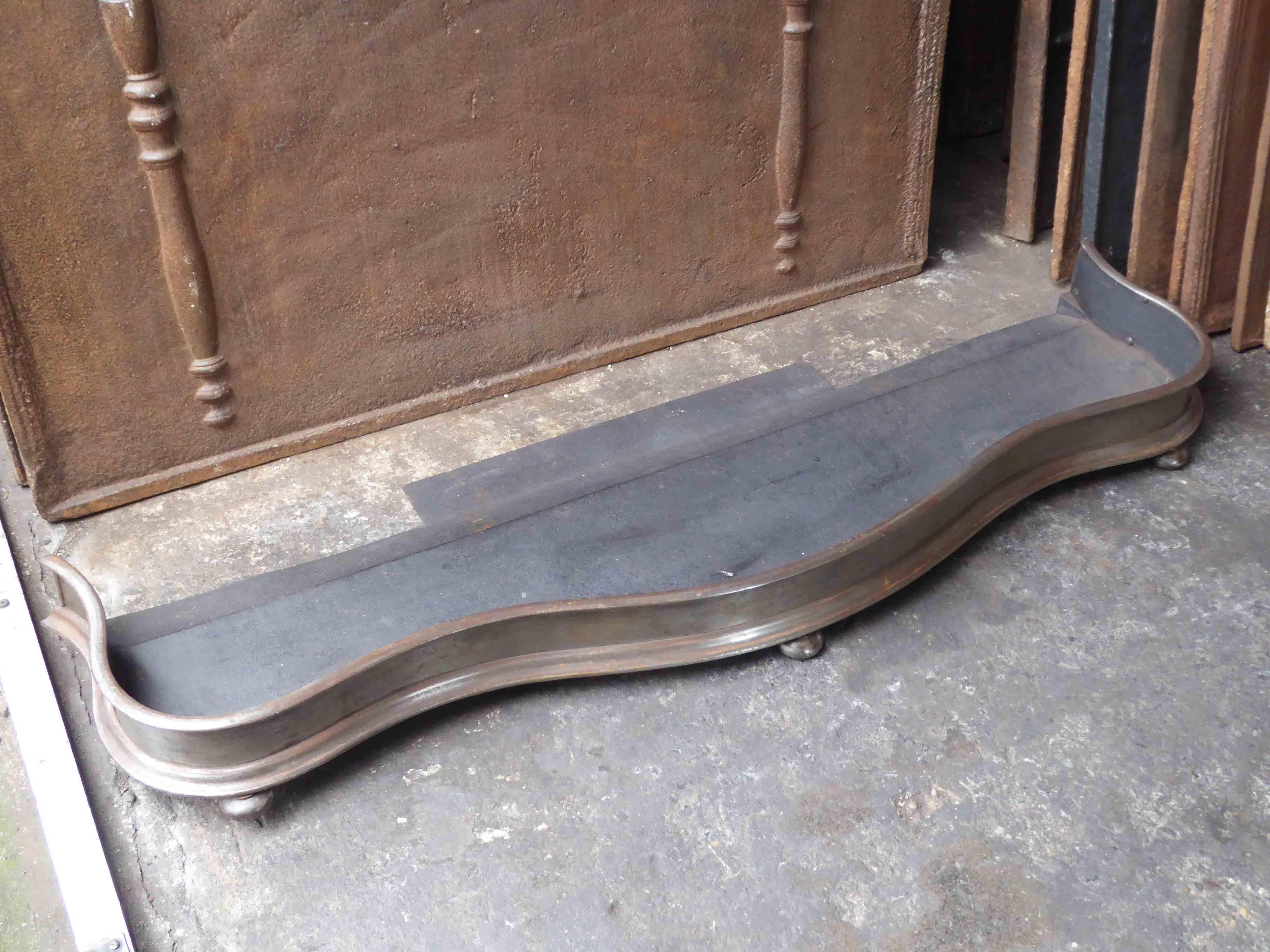 19. Jahrhundert viktorianischen Zeit Kamin Fender oder Feuer Fender (Viktorianisch) im Angebot