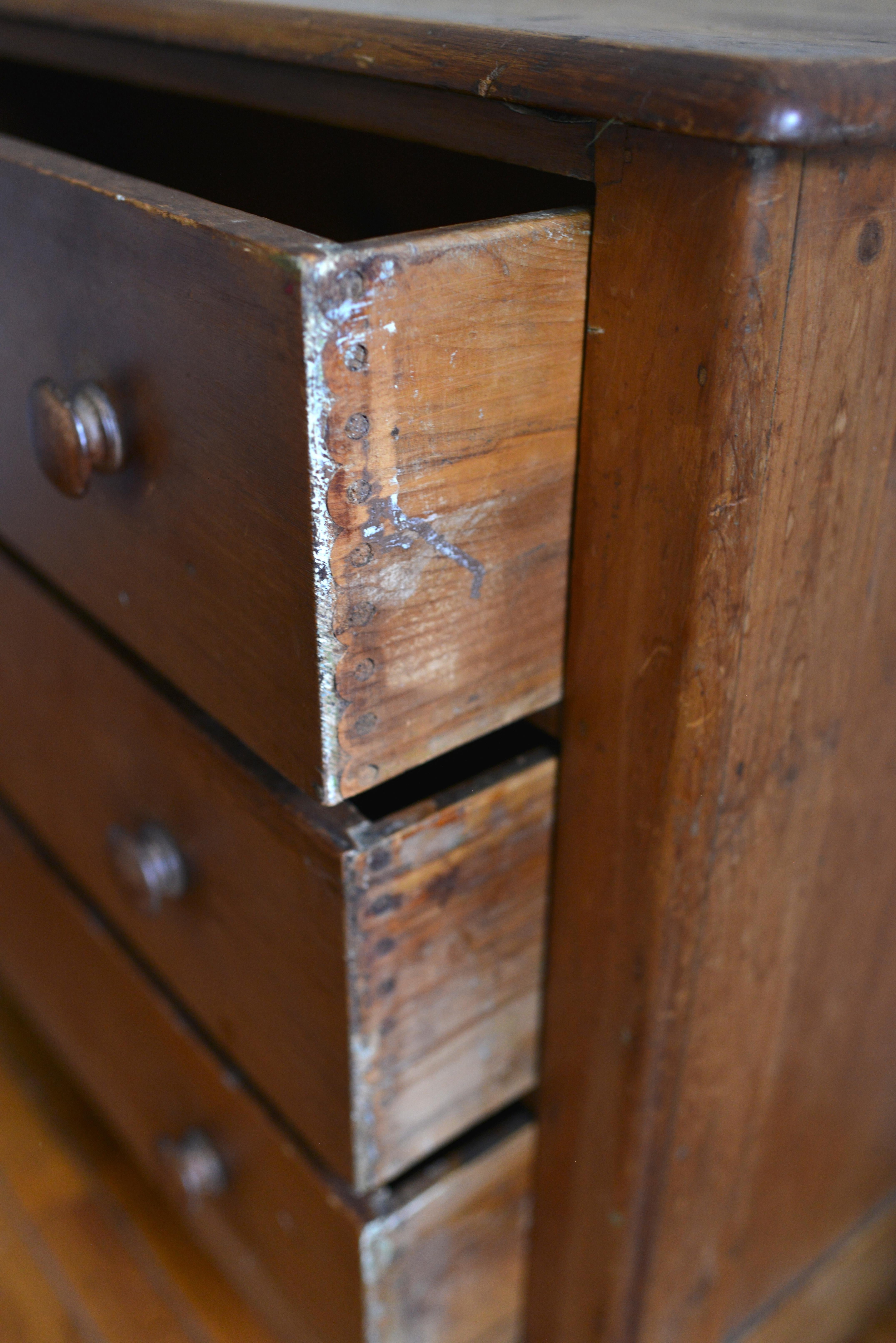 19th Century Victorian Pine Chest of Drawers 6