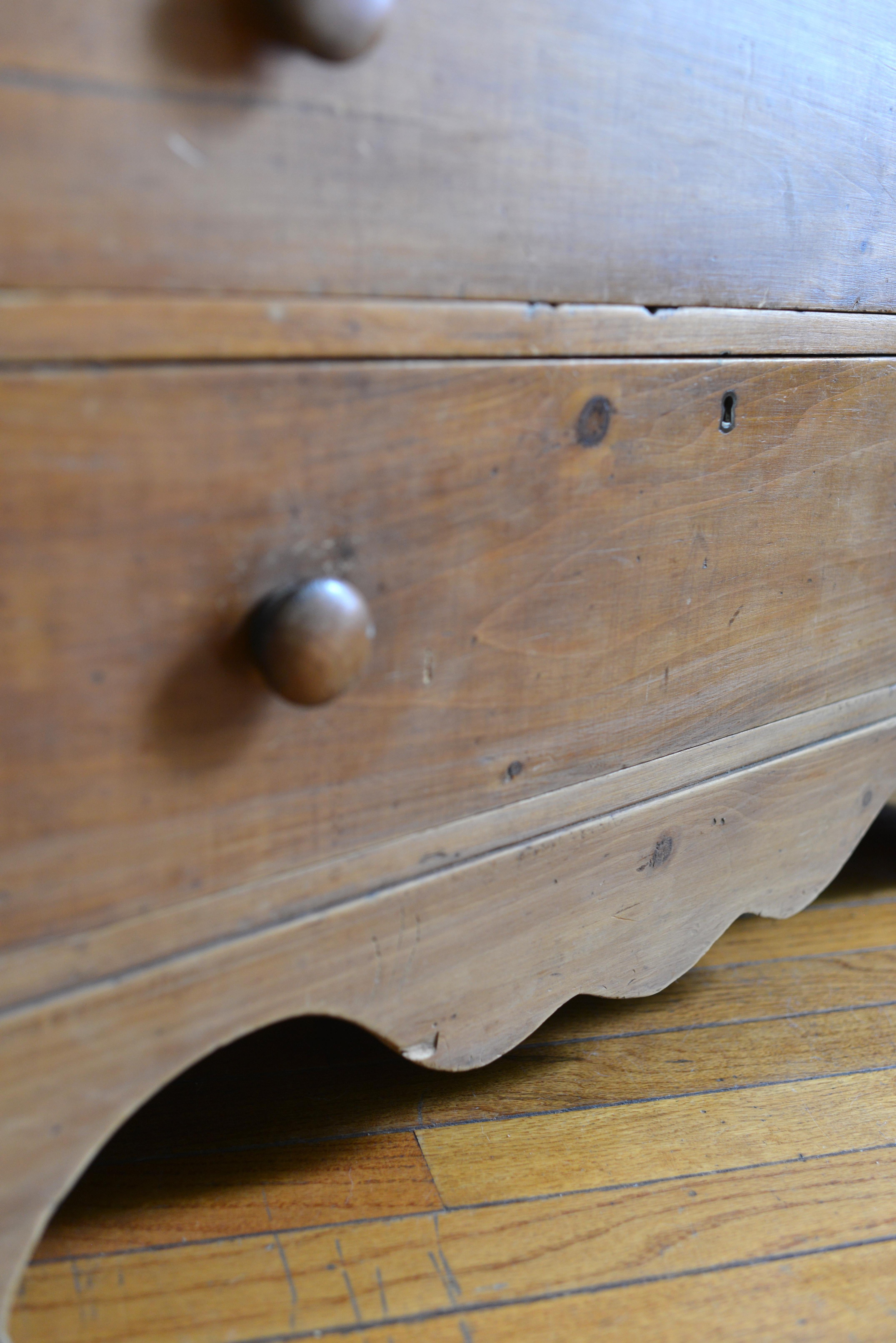 19th Century Victorian Pine Chest of Drawers 13