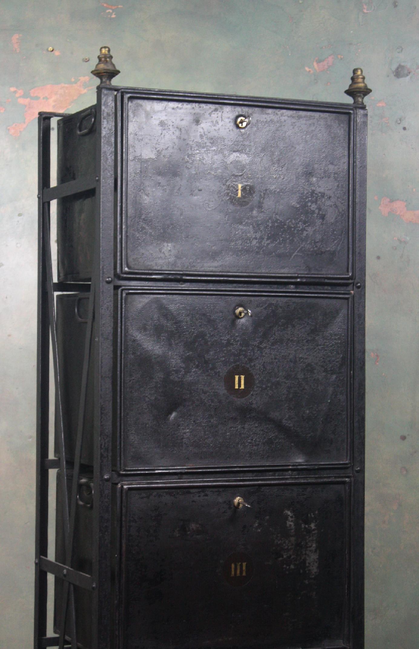 19th Century Victorian Riveted Wrought Iron Solicitors Deed Rack and Boxes In Good Condition In Lowestoft, GB