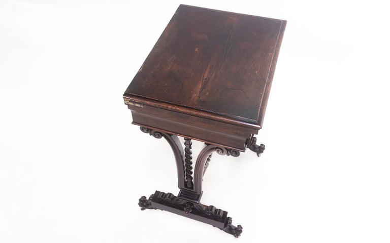19th Century Victorian Rosewood Chess Table In Good Condition For Sale In STOKE ON TRENT, GB