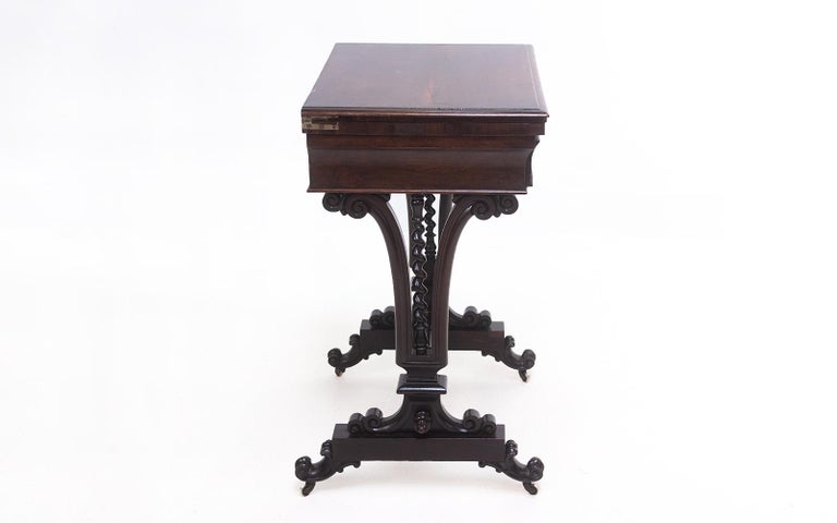 19th Century Victorian Rosewood Chess Table For Sale 1