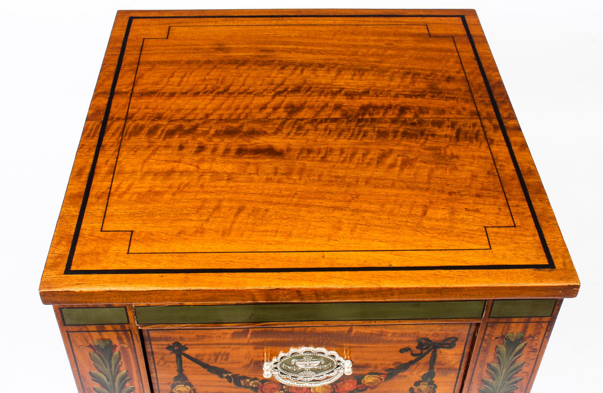 English 19th Century Victorian Satinwood Pedestal Bedside Cabinet