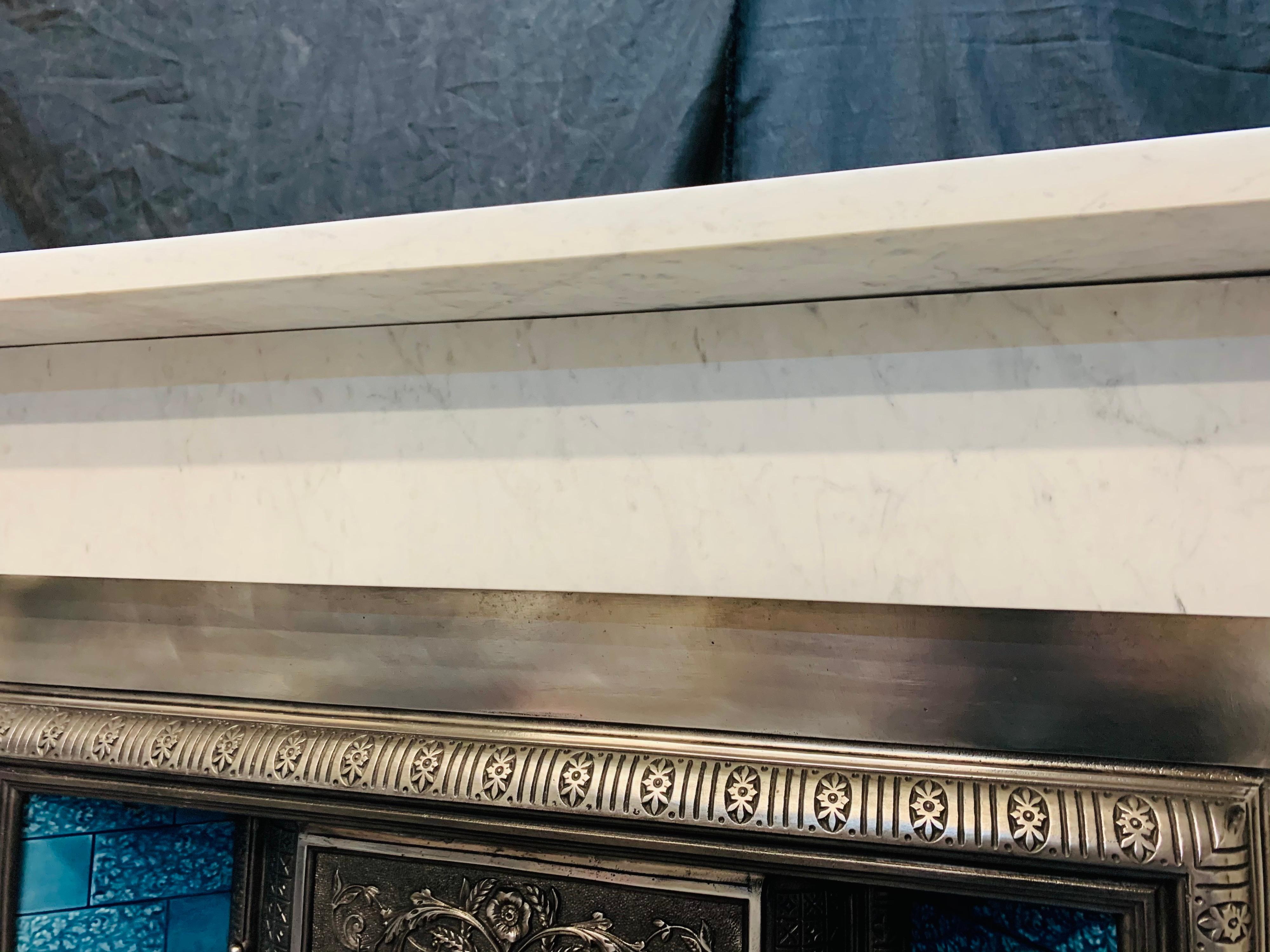 Viktorianische schottische Carrara-Marmor-Kaminsims aus dem 19. Jahrhundert im Angebot 4