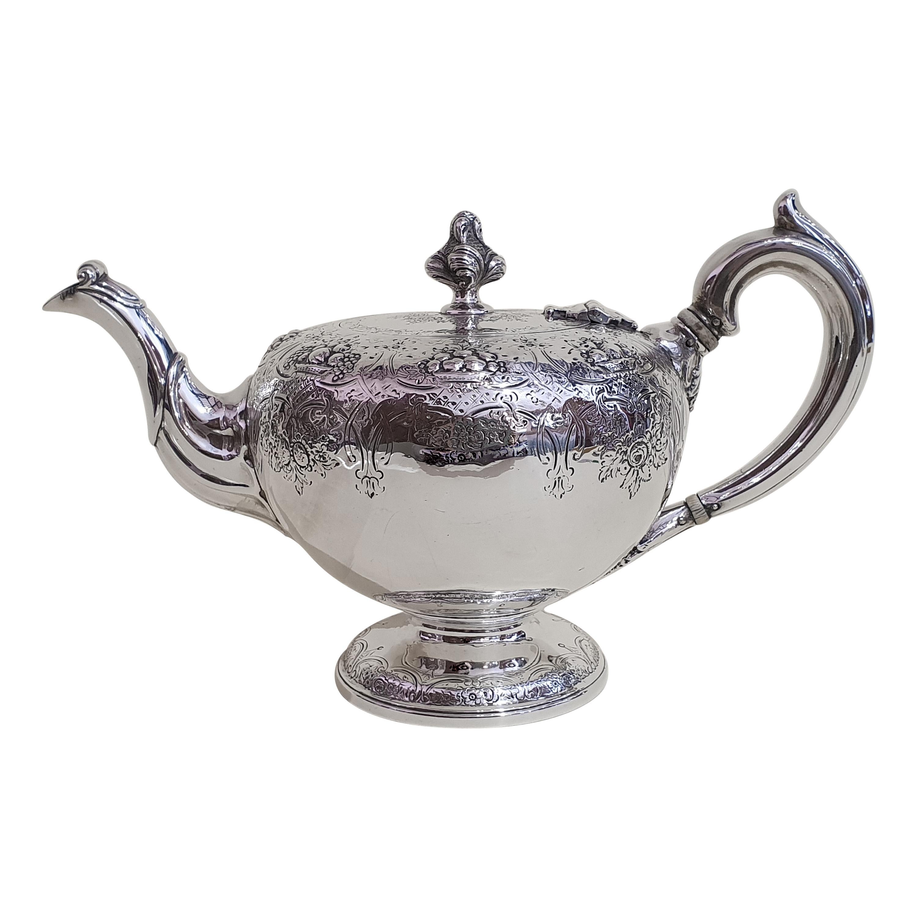 19th Century Victorian Scottish Sterling Silver Teapot, Edinburgh, 1846