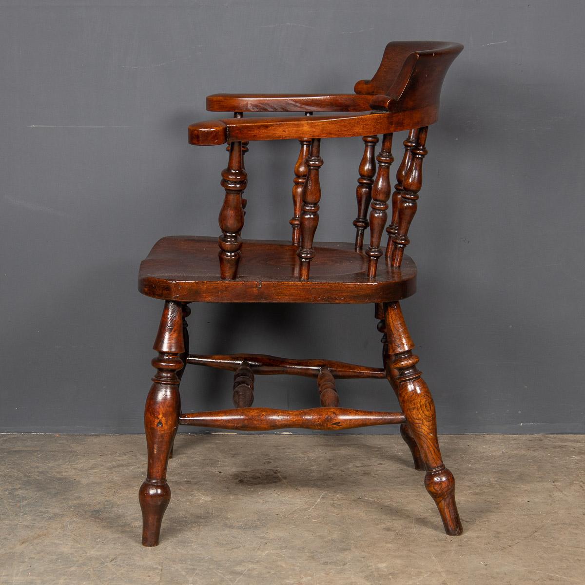 19th Century Victorian Set of Five Captains Elm Chairs, c.1870 In Good Condition In Royal Tunbridge Wells, Kent