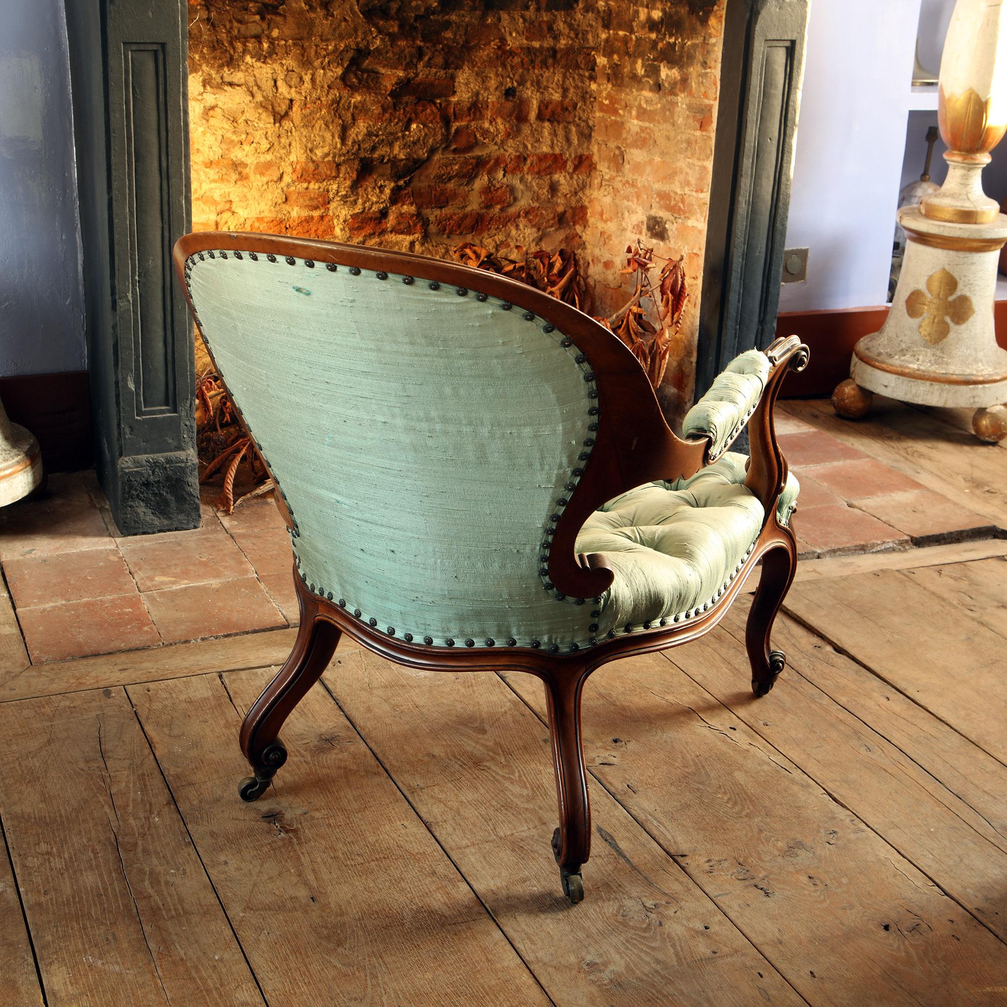 19th Century Victorian Silk Button Upholstered Armchair In Fair Condition For Sale In London, by appointment only