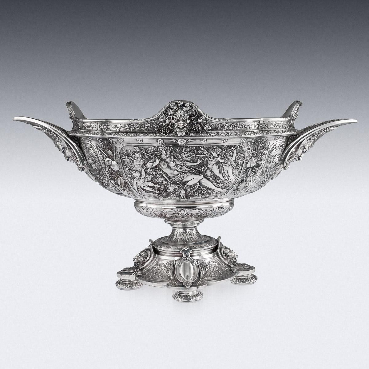 English 19th Century Victorian Silver Plate Centerpiece Bowl, Elkington, circa 1885