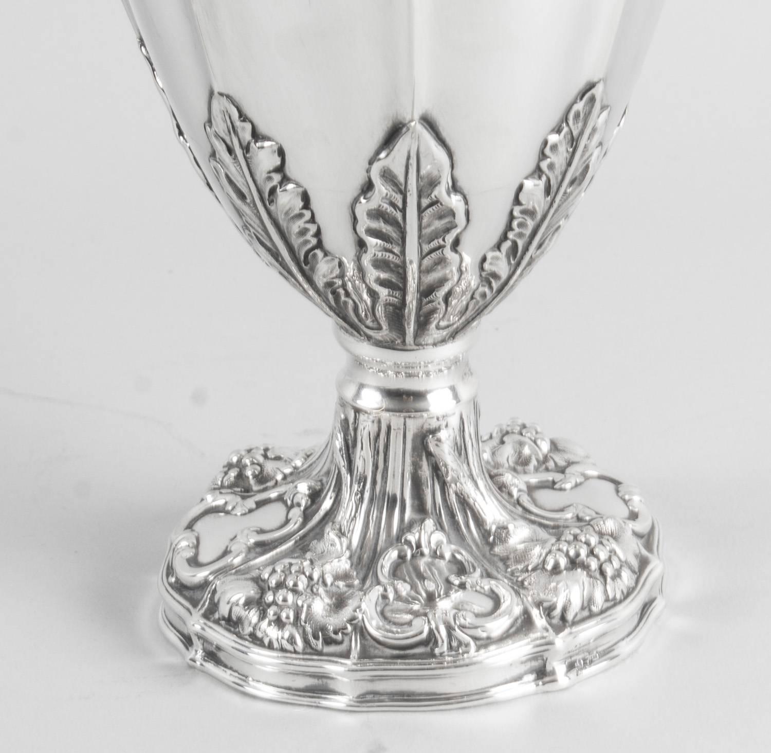 English 19th Century Victorian Silver Plate Claret Jug Walker & Hall